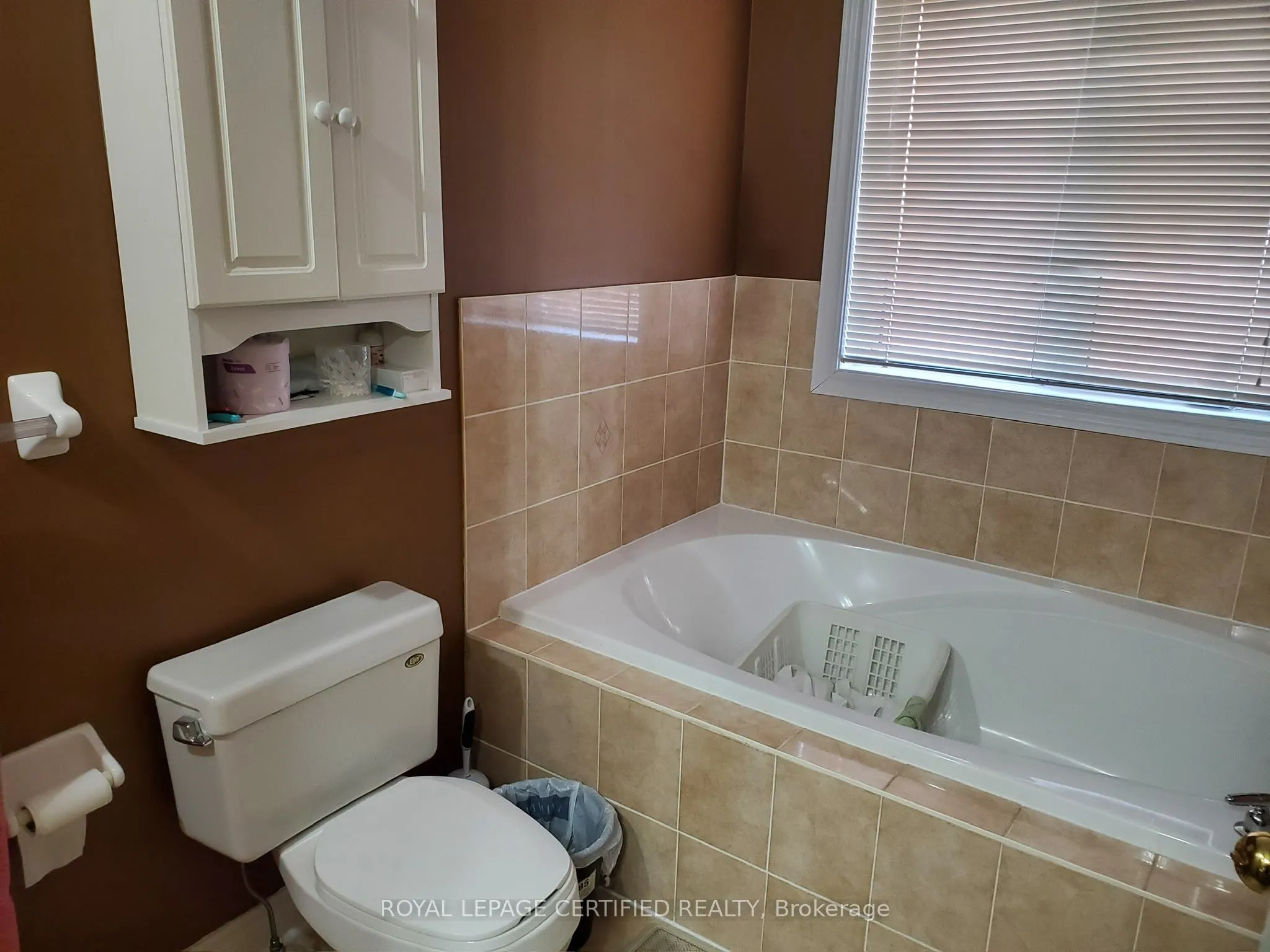35 Citadel Crescent #Upper Level