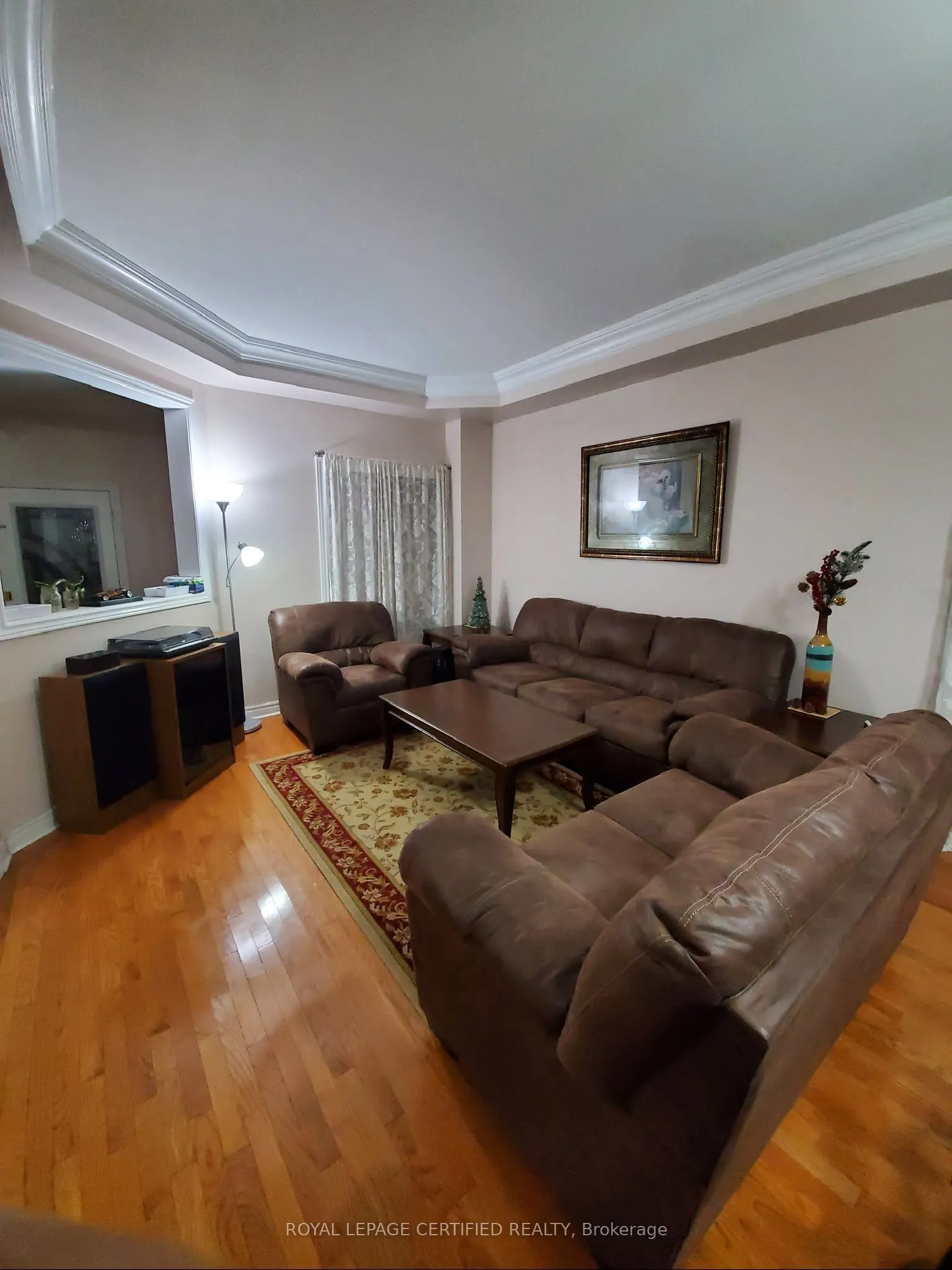 35 Citadel Crescent #Upper Level