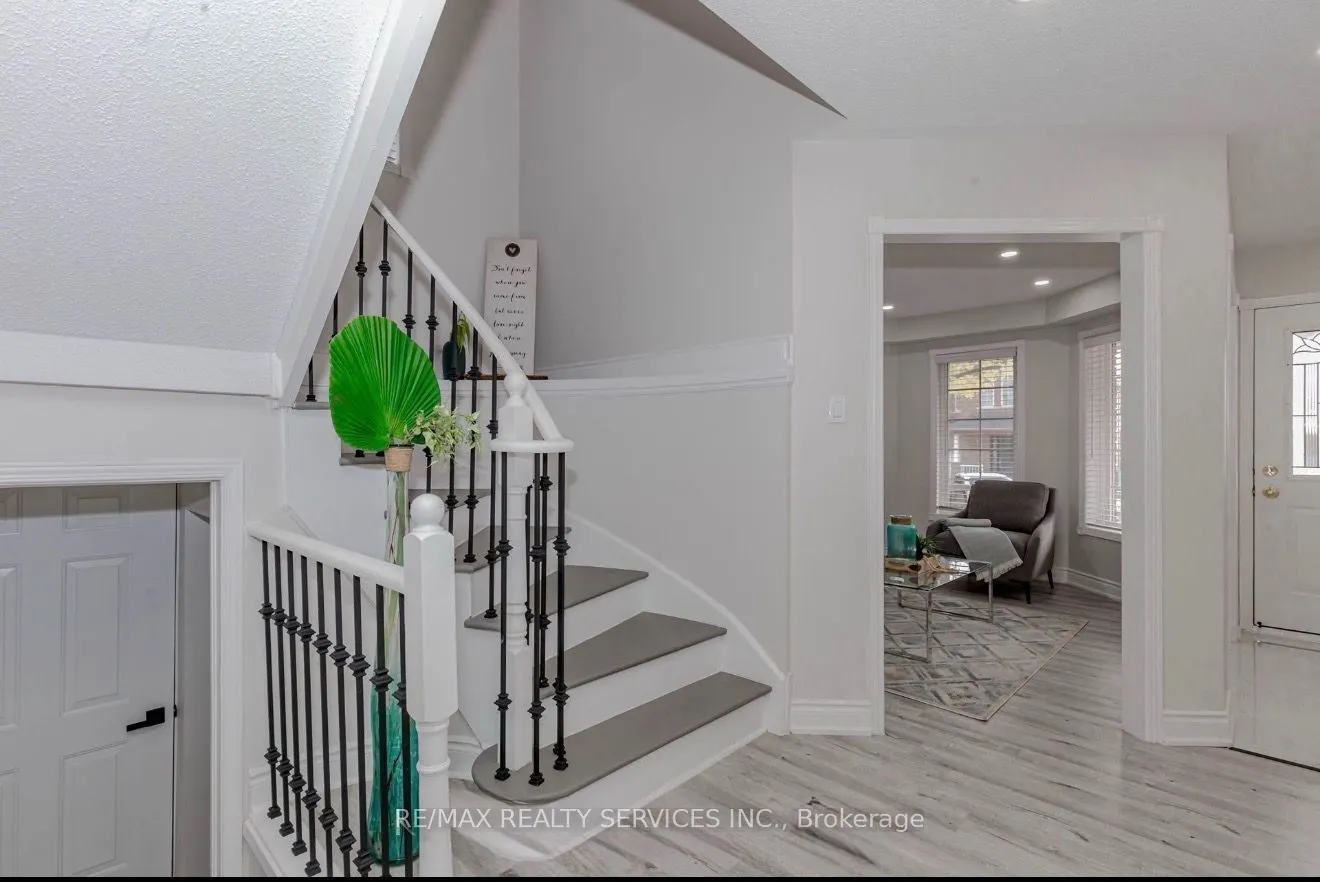 86 Heartleaf Crescent