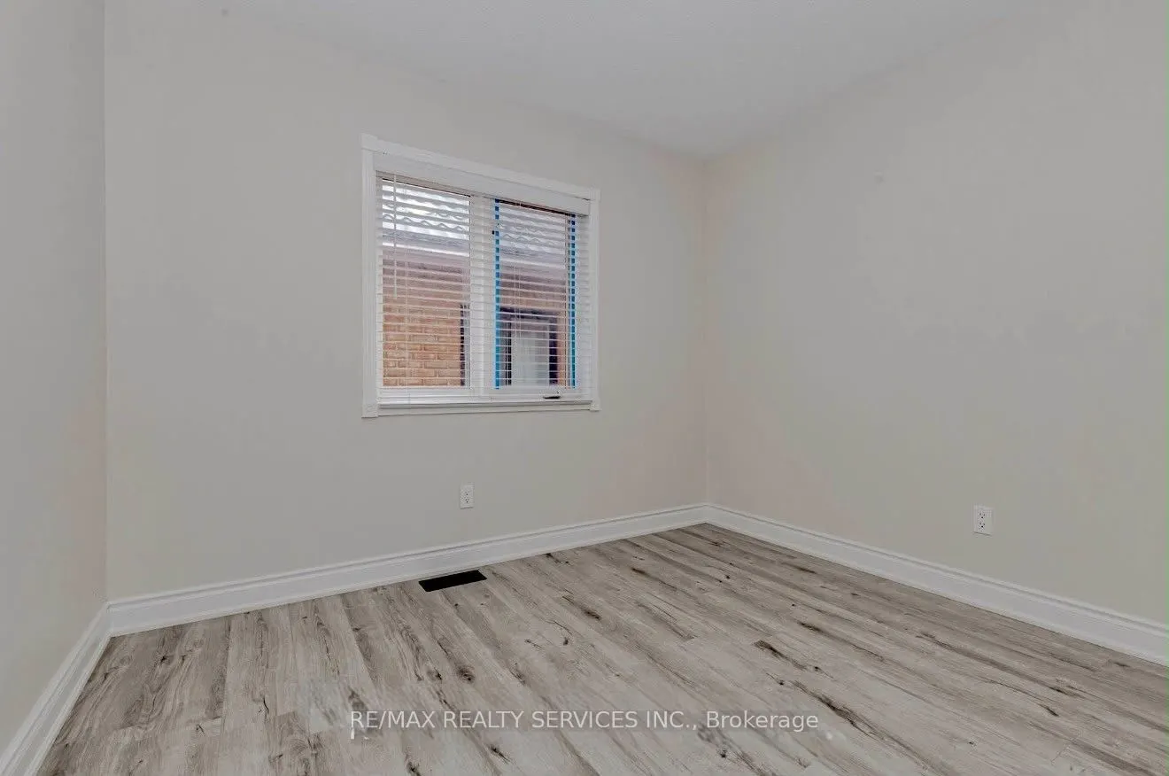 86 Heartleaf Crescent