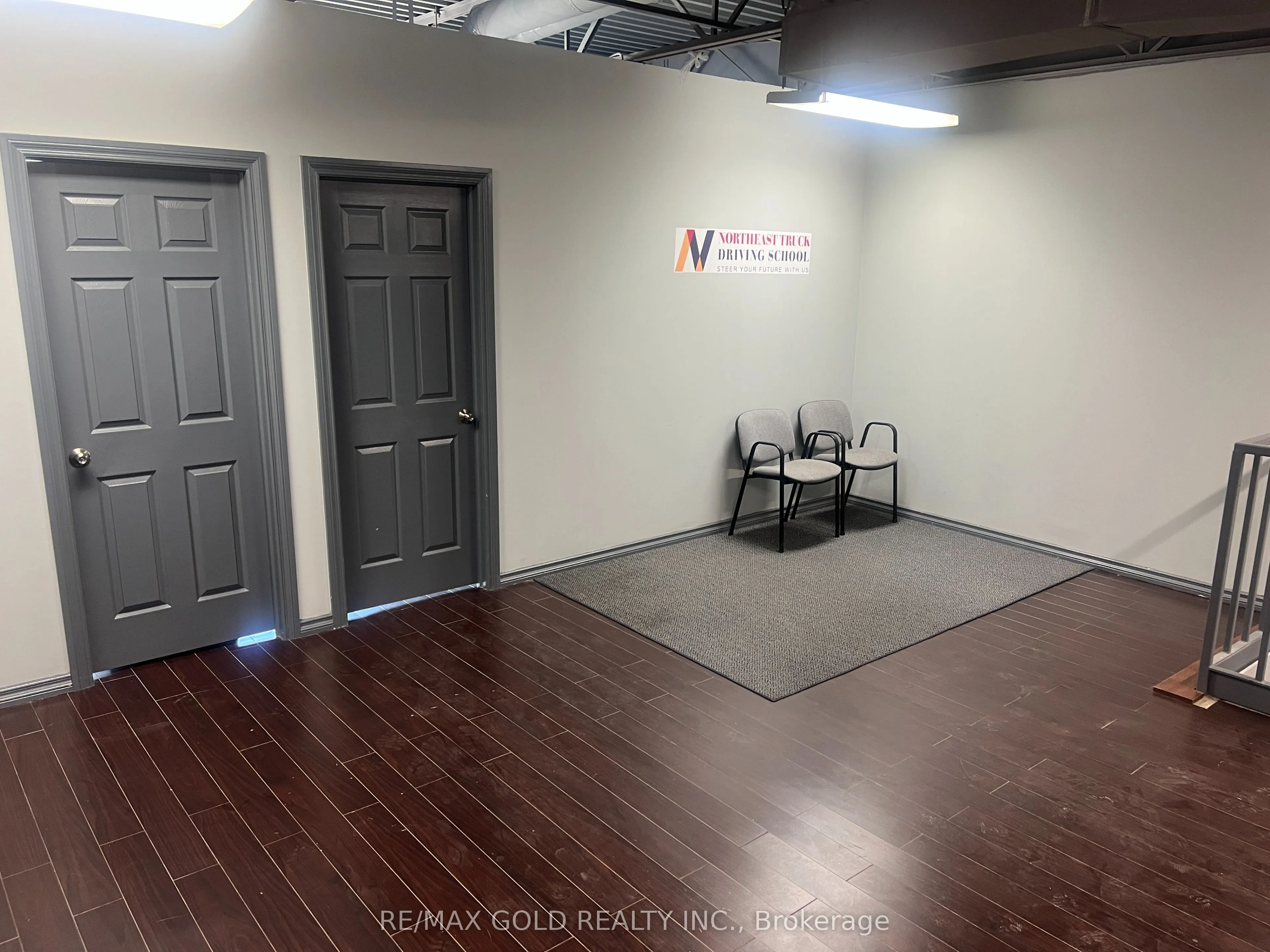 3A Edvac Drive #9-upstairs