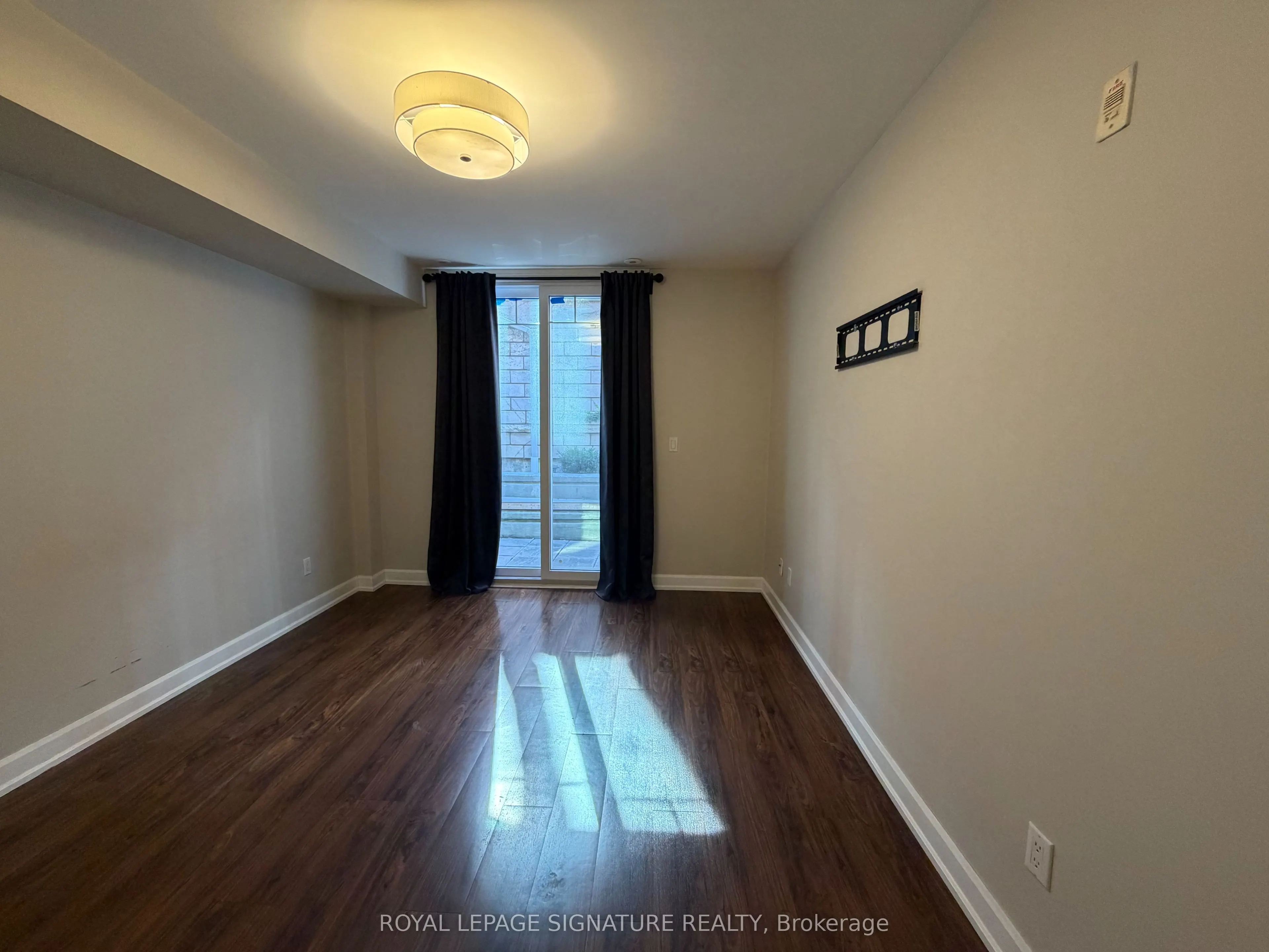 3400 Lake Shore Boulevard W #102