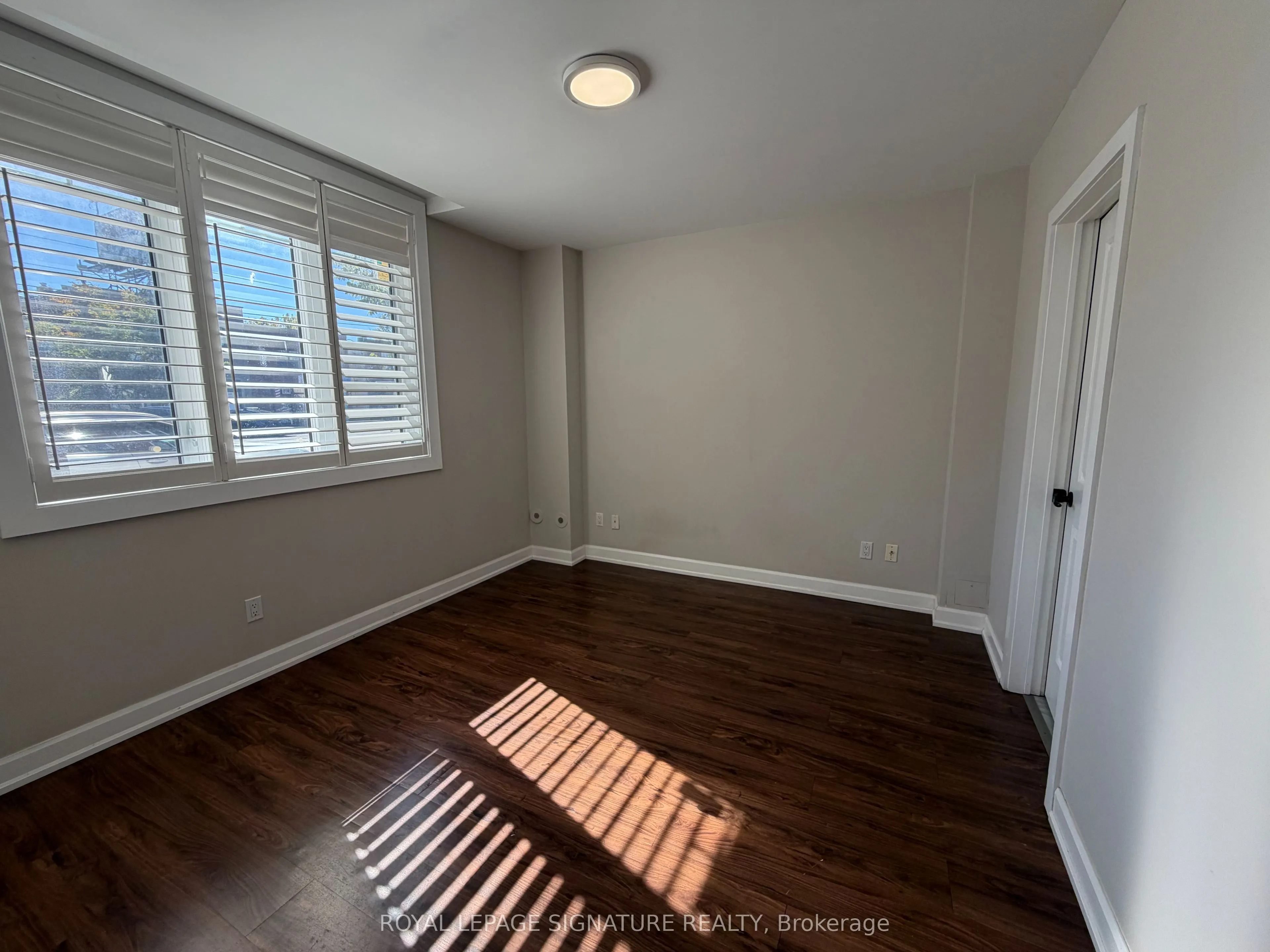 3400 Lake Shore Boulevard W #102