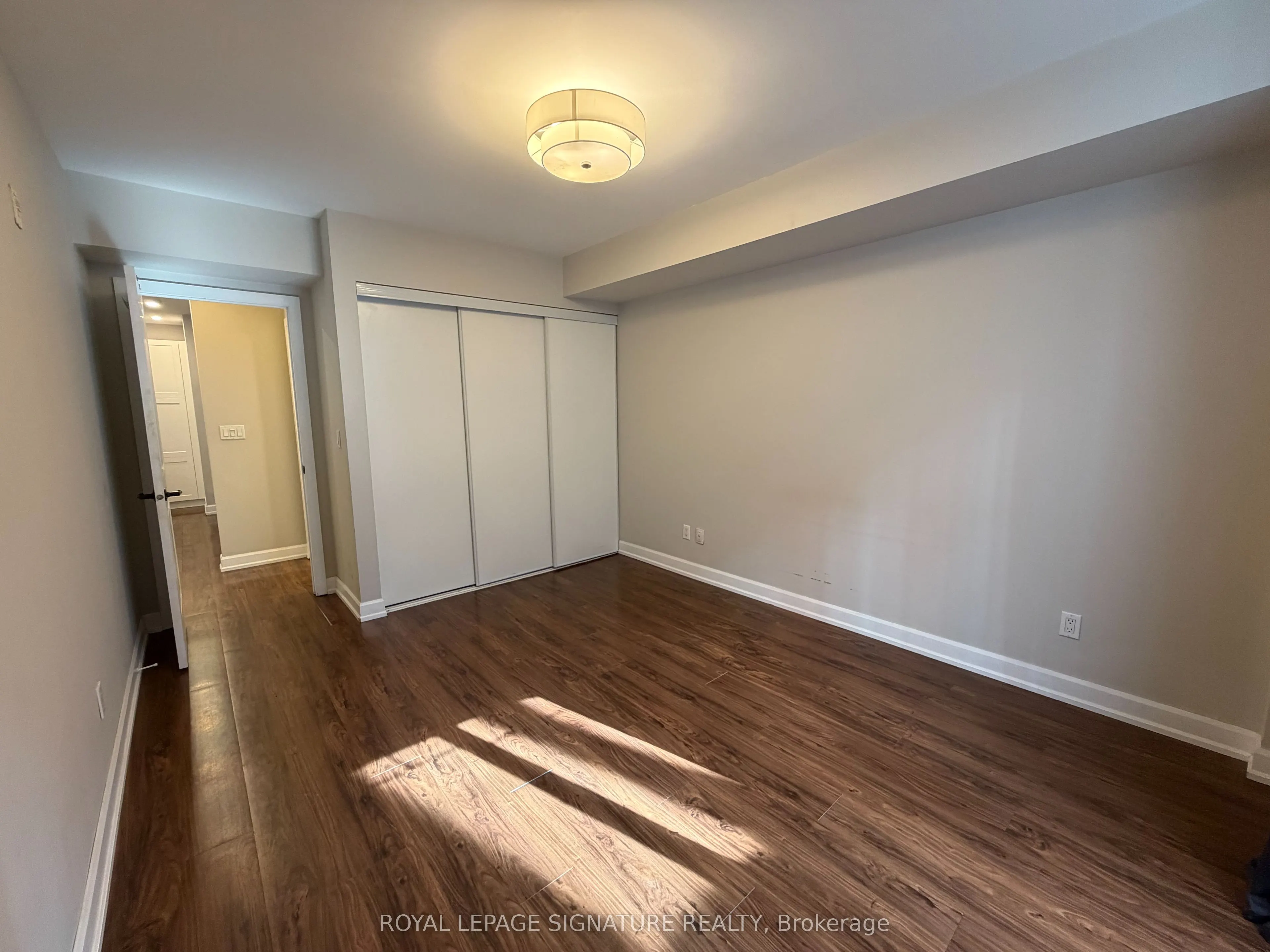 3400 Lake Shore Boulevard W #102