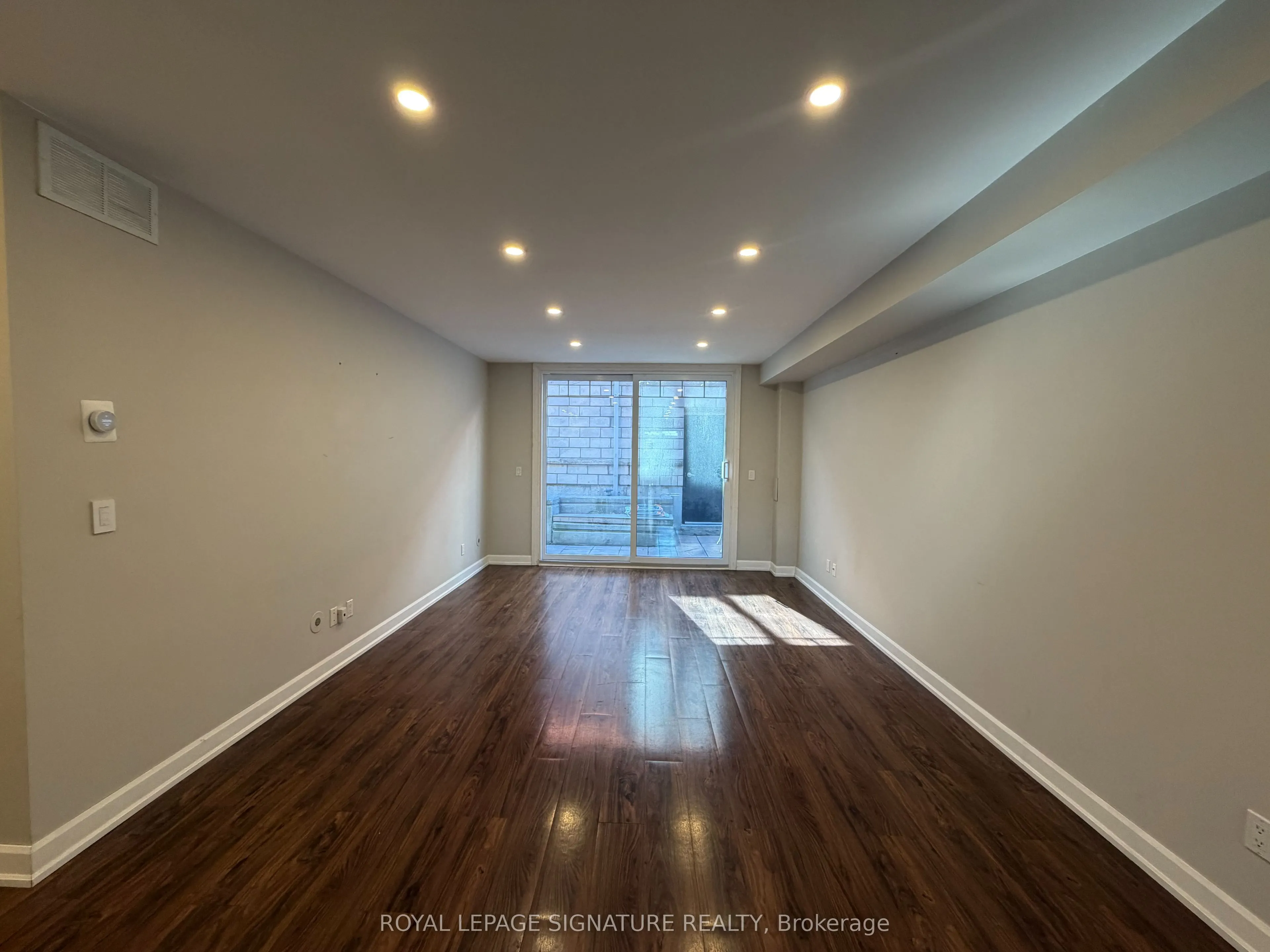 3400 Lake Shore Boulevard W #102