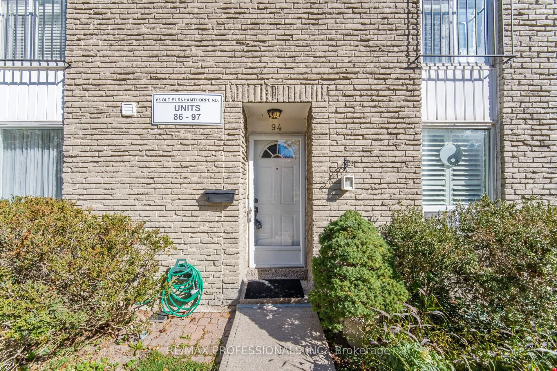 65 Old Burnhamthorpe Road #94