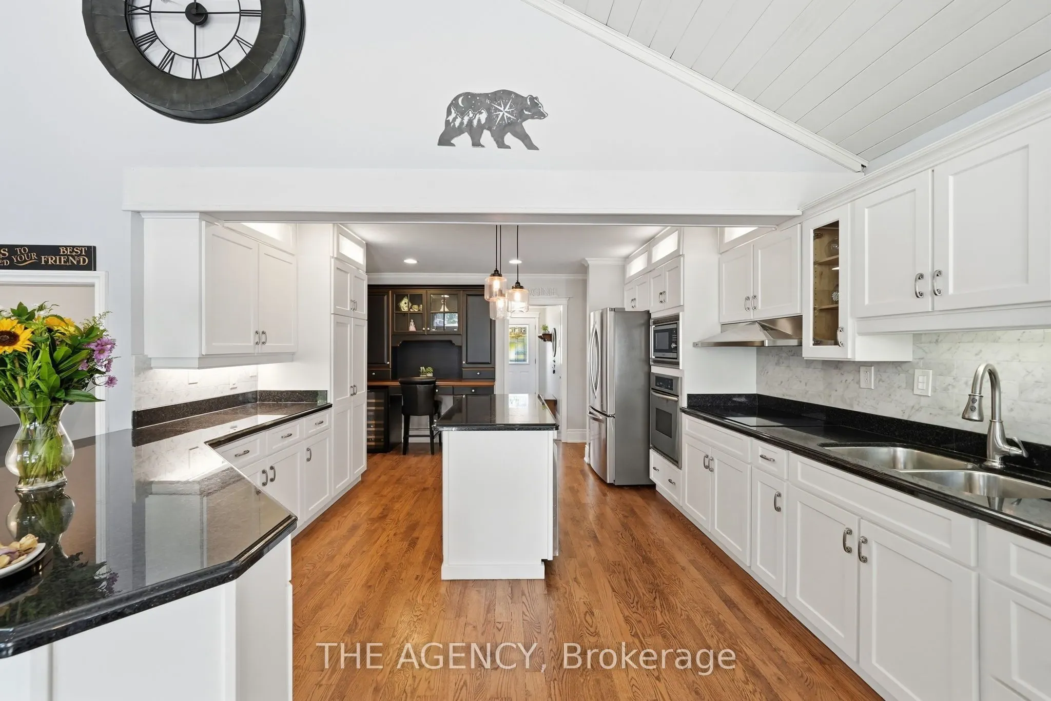 2101 Edinburgh Drive
