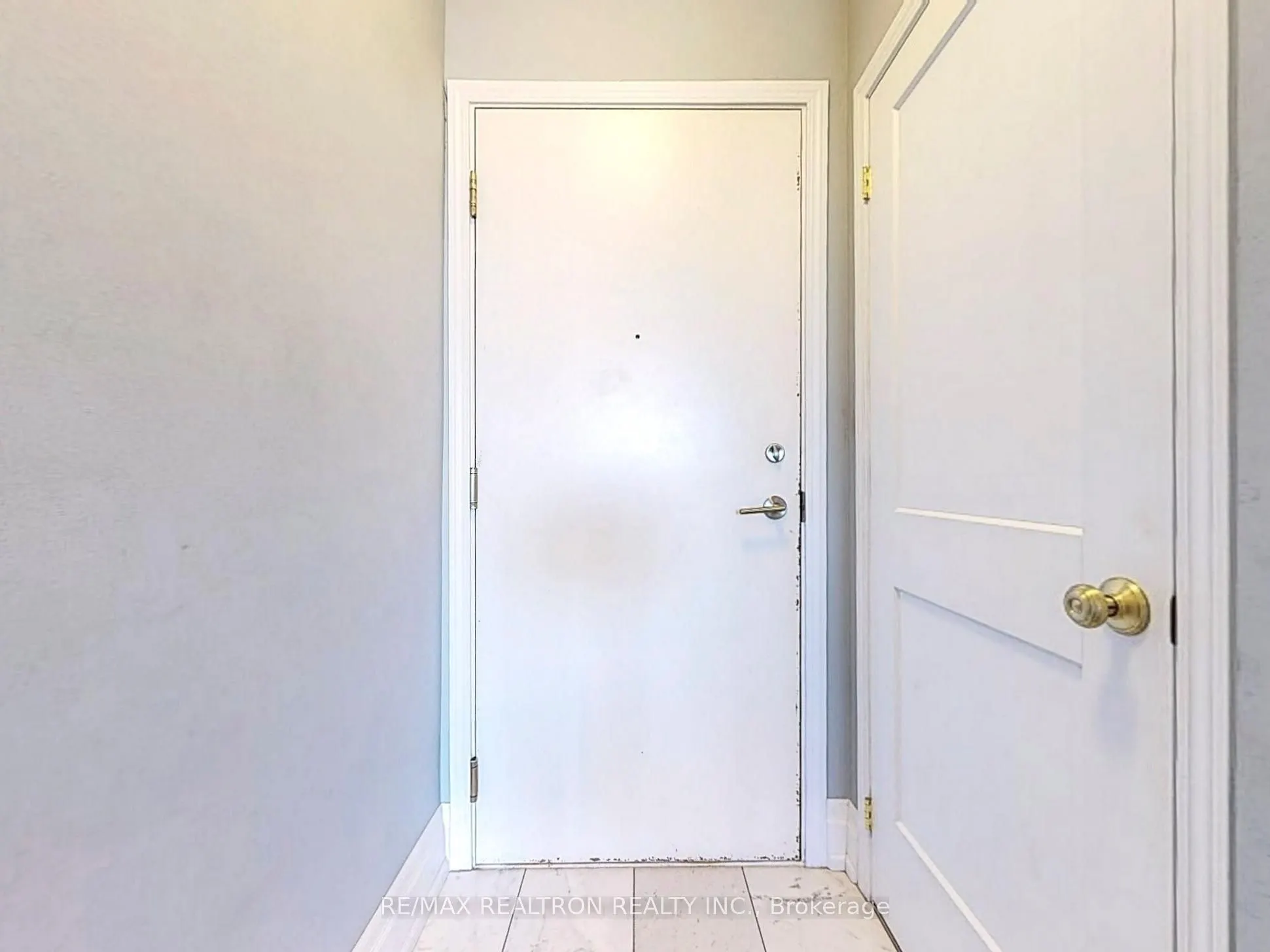 61 Heintzman Street #PH1610