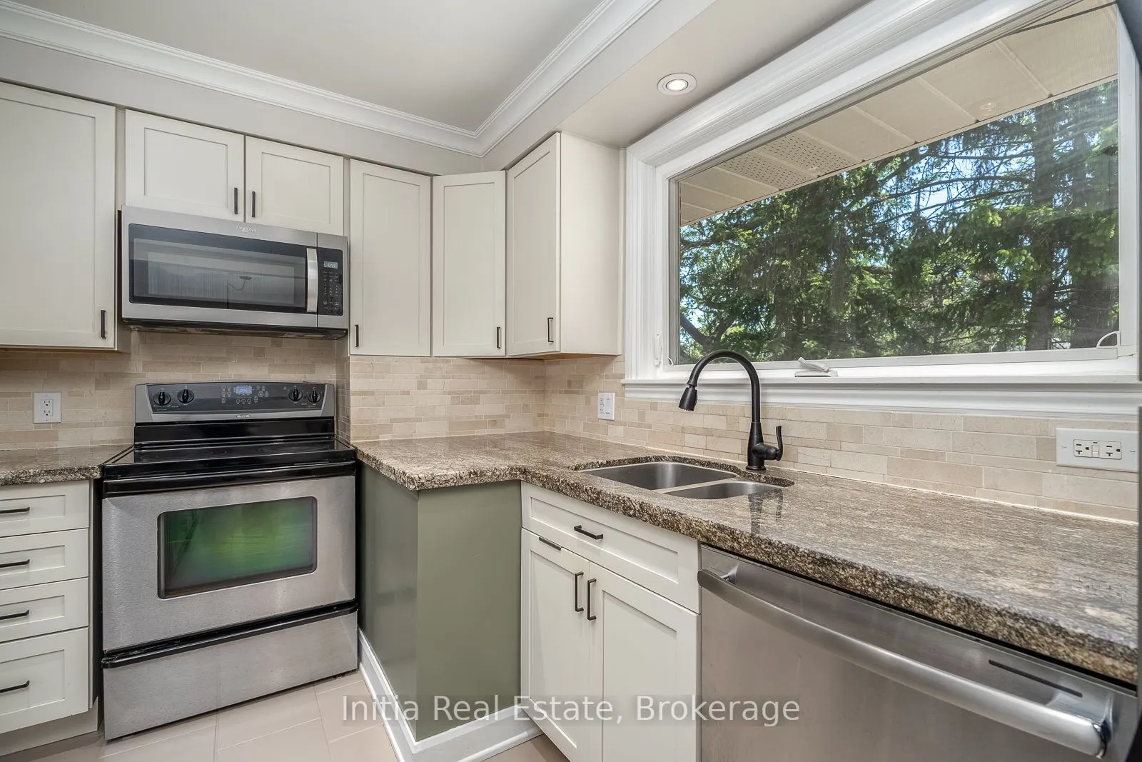 53 Burrows Avenue