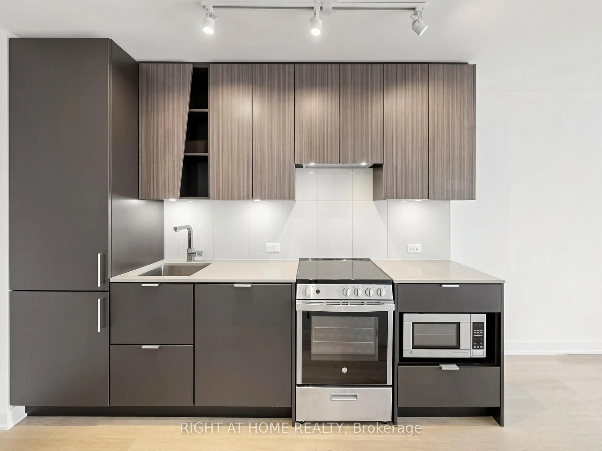 3883 Quartz Road #3412