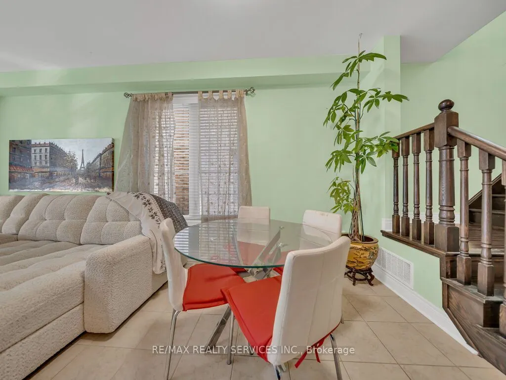 28 Zanetta Crescent