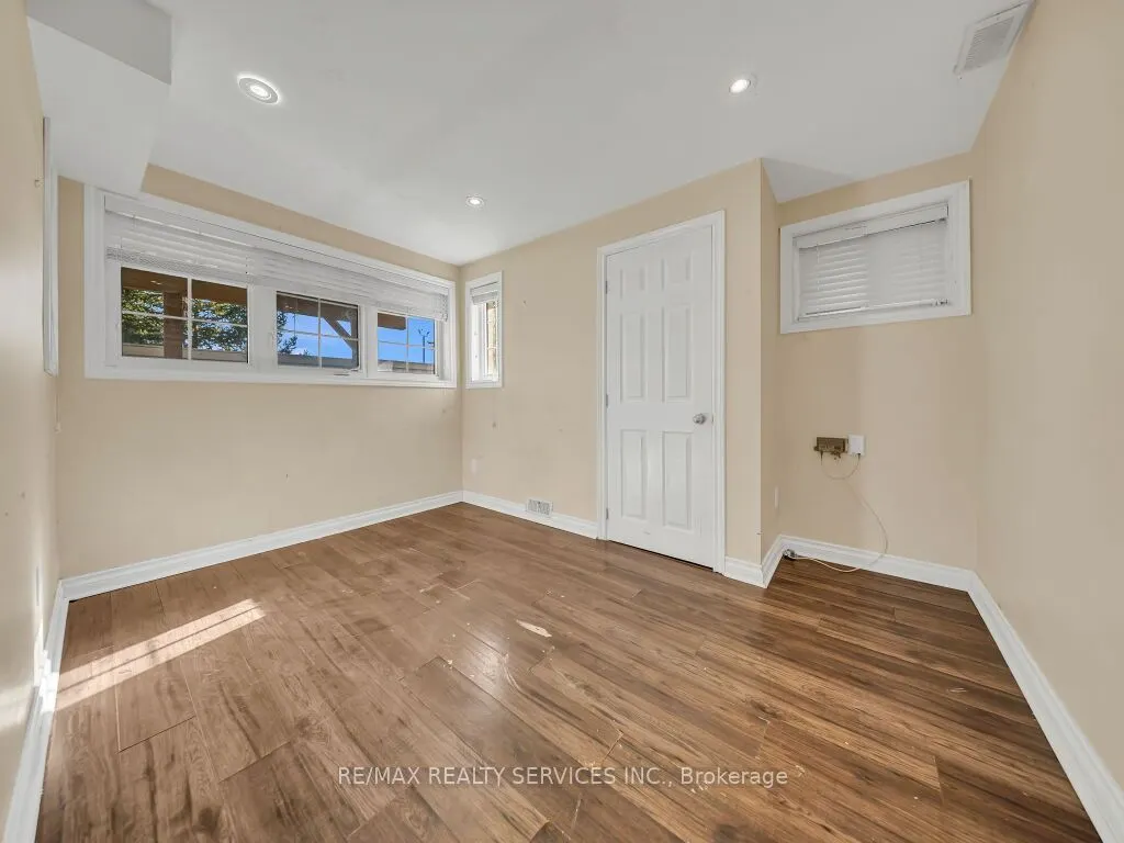 28 Zanetta Crescent