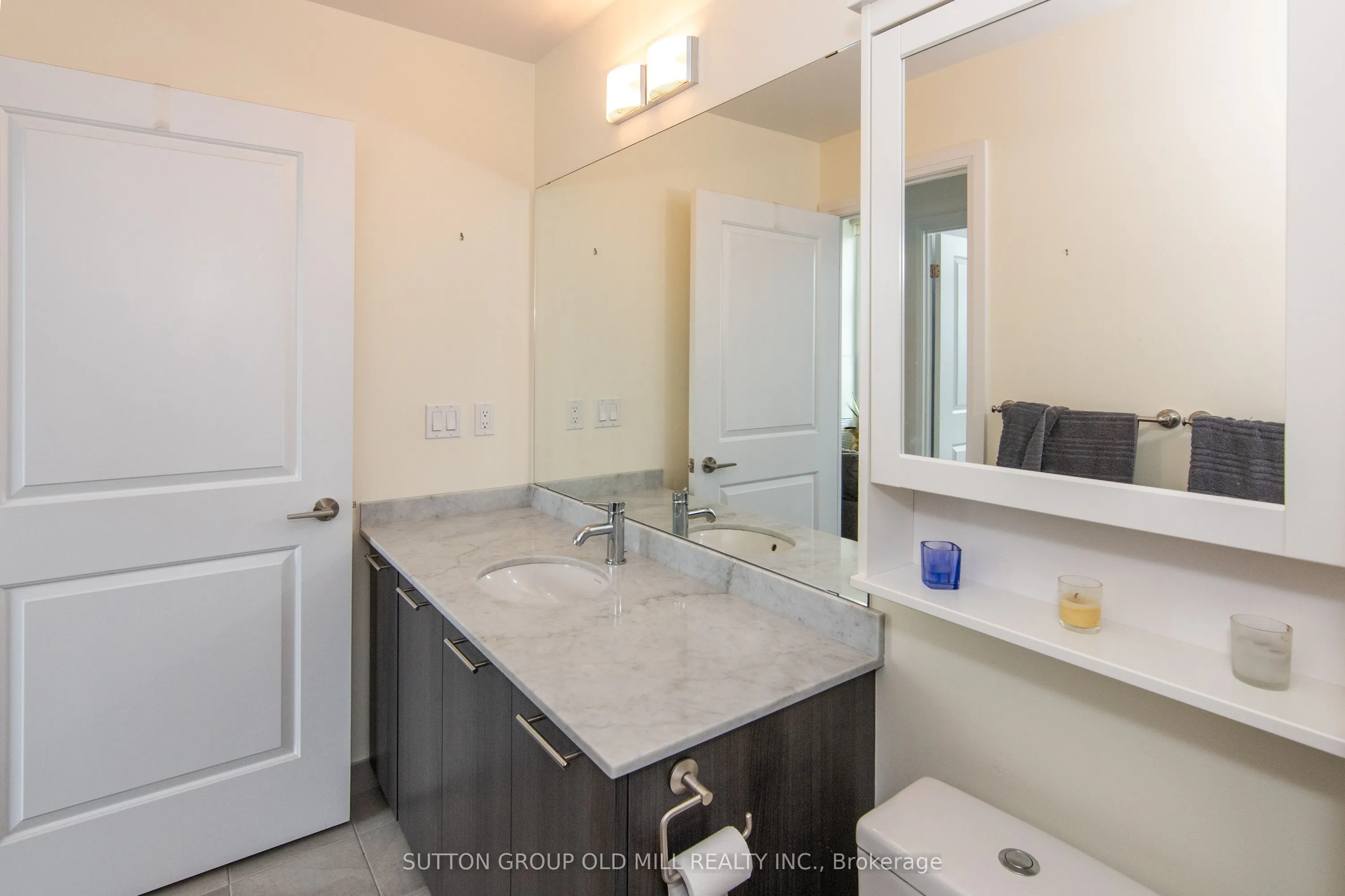 35 Fontenay Court #1207