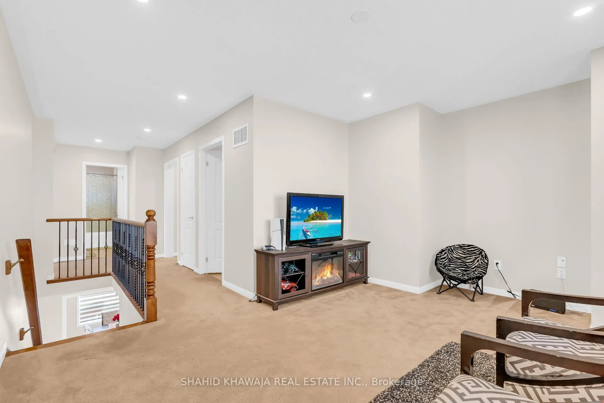 1493 Marshall Crescent