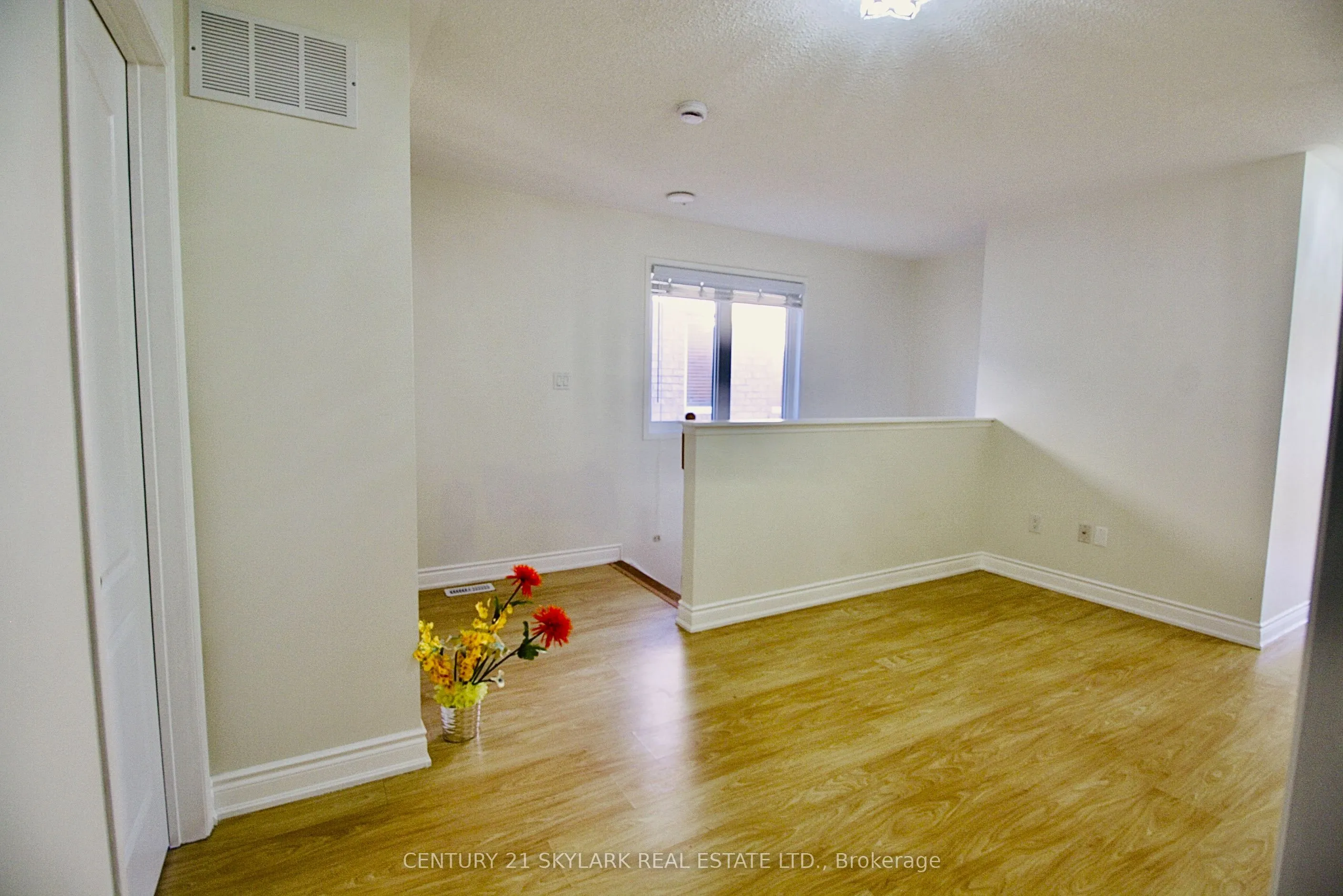 61 Lightcatcher Circle