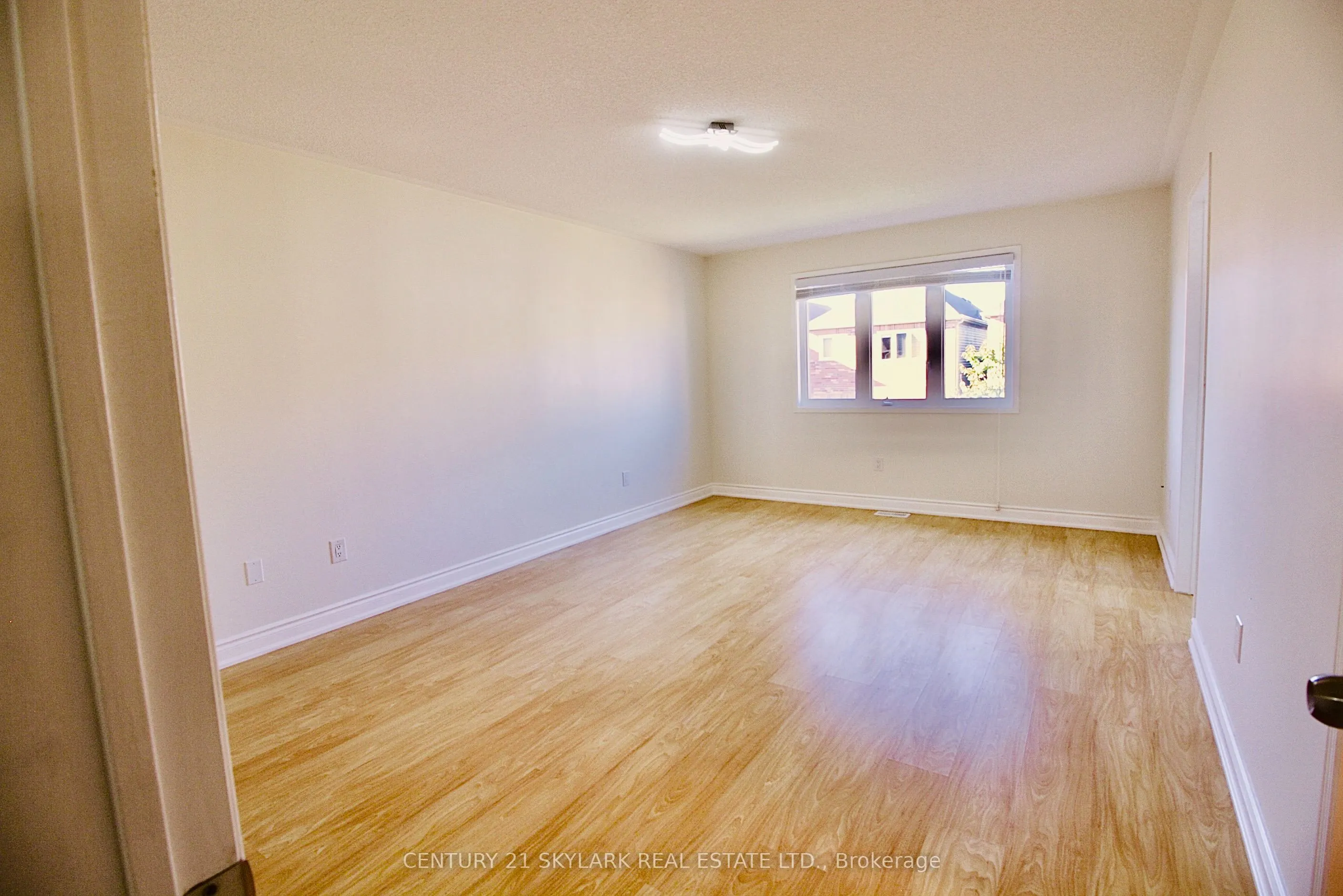 61 Lightcatcher Circle