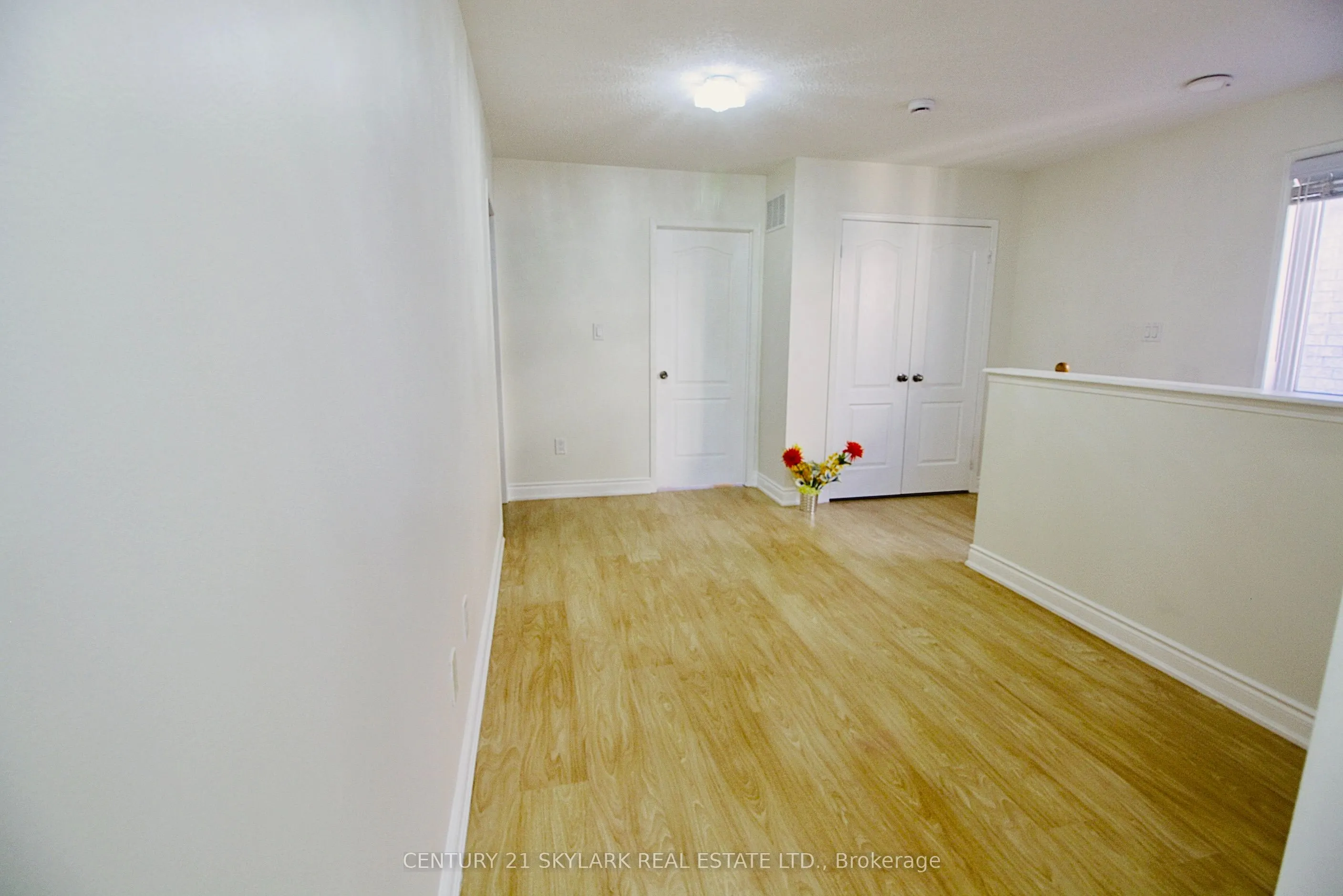 61 Lightcatcher Circle