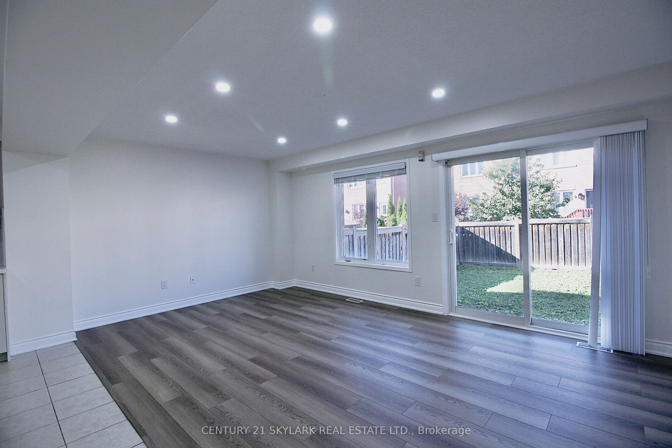 61 Lightcatcher Circle