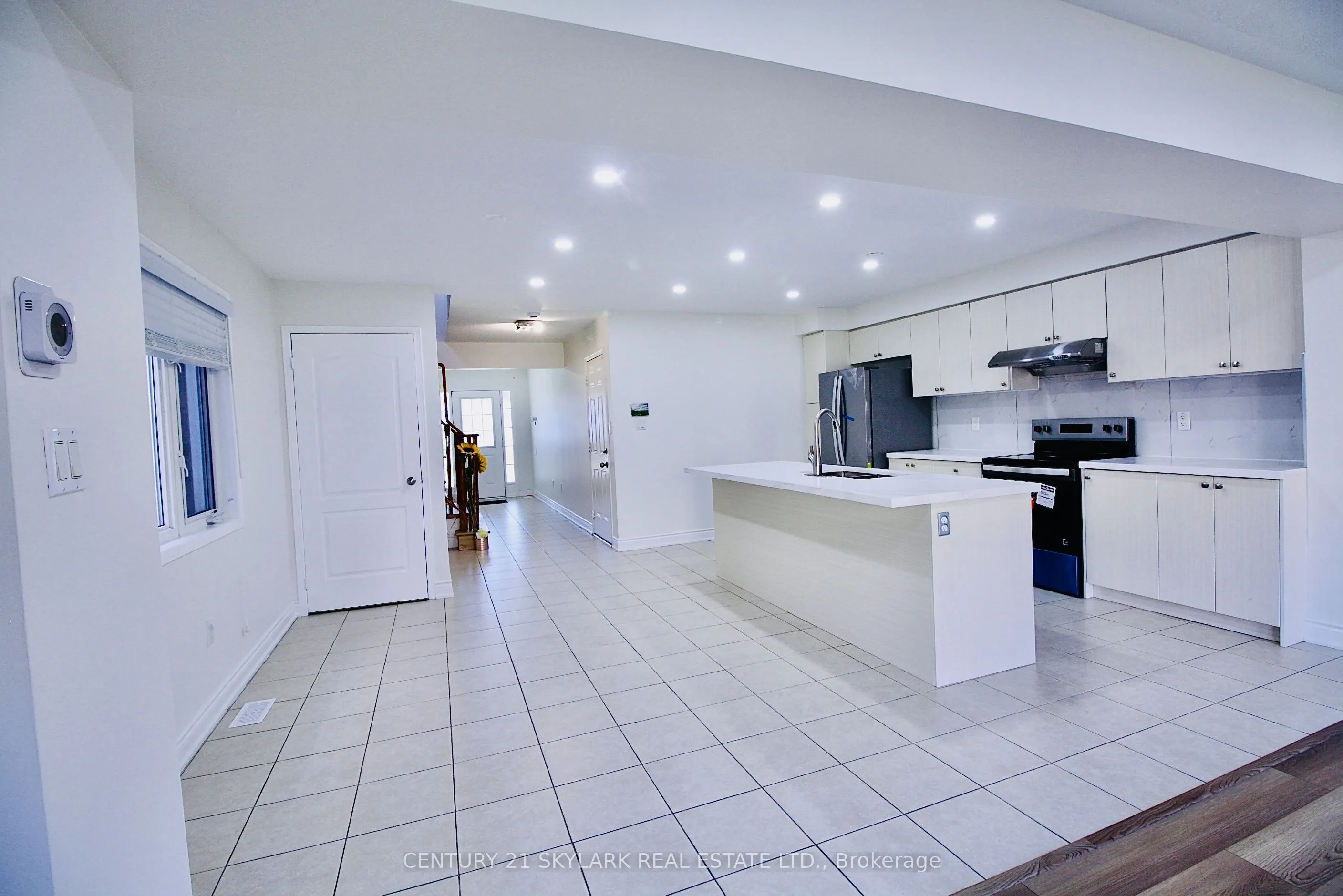61 Lightcatcher Circle