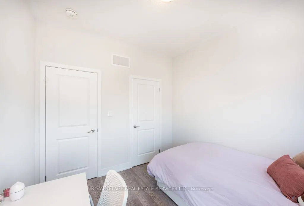 1444 Yellow Rose Circle