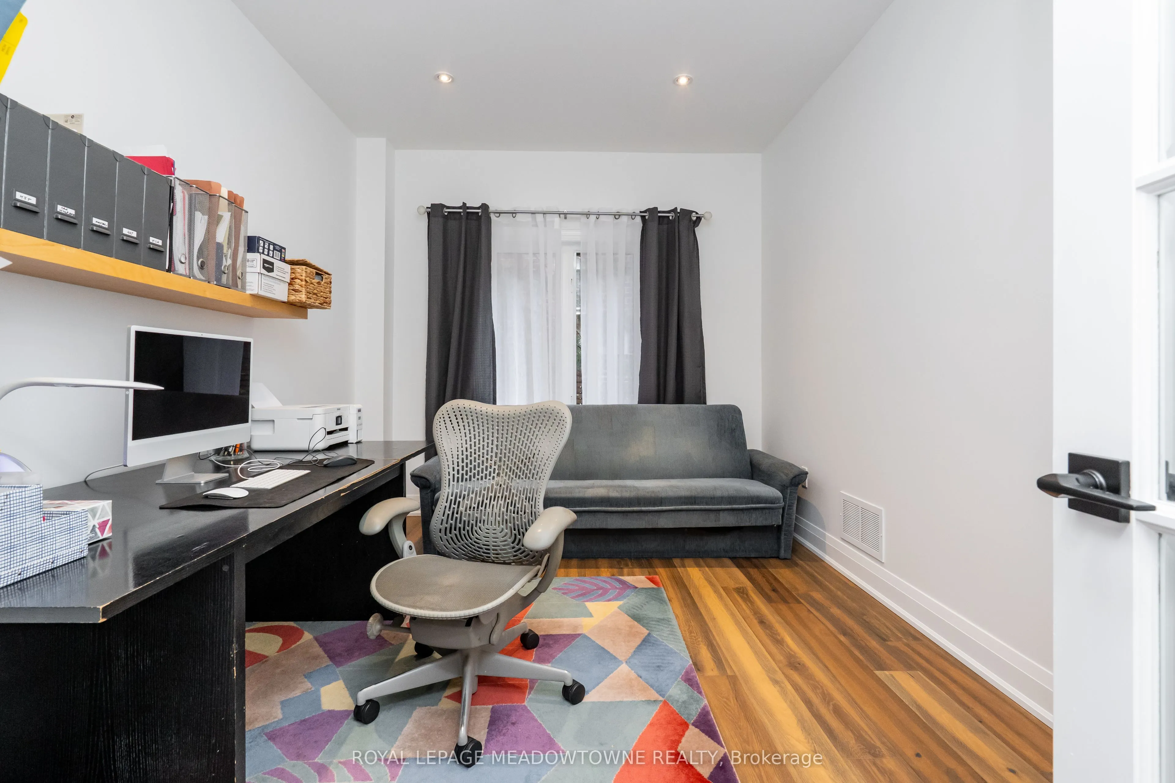 26 Emperor Drive