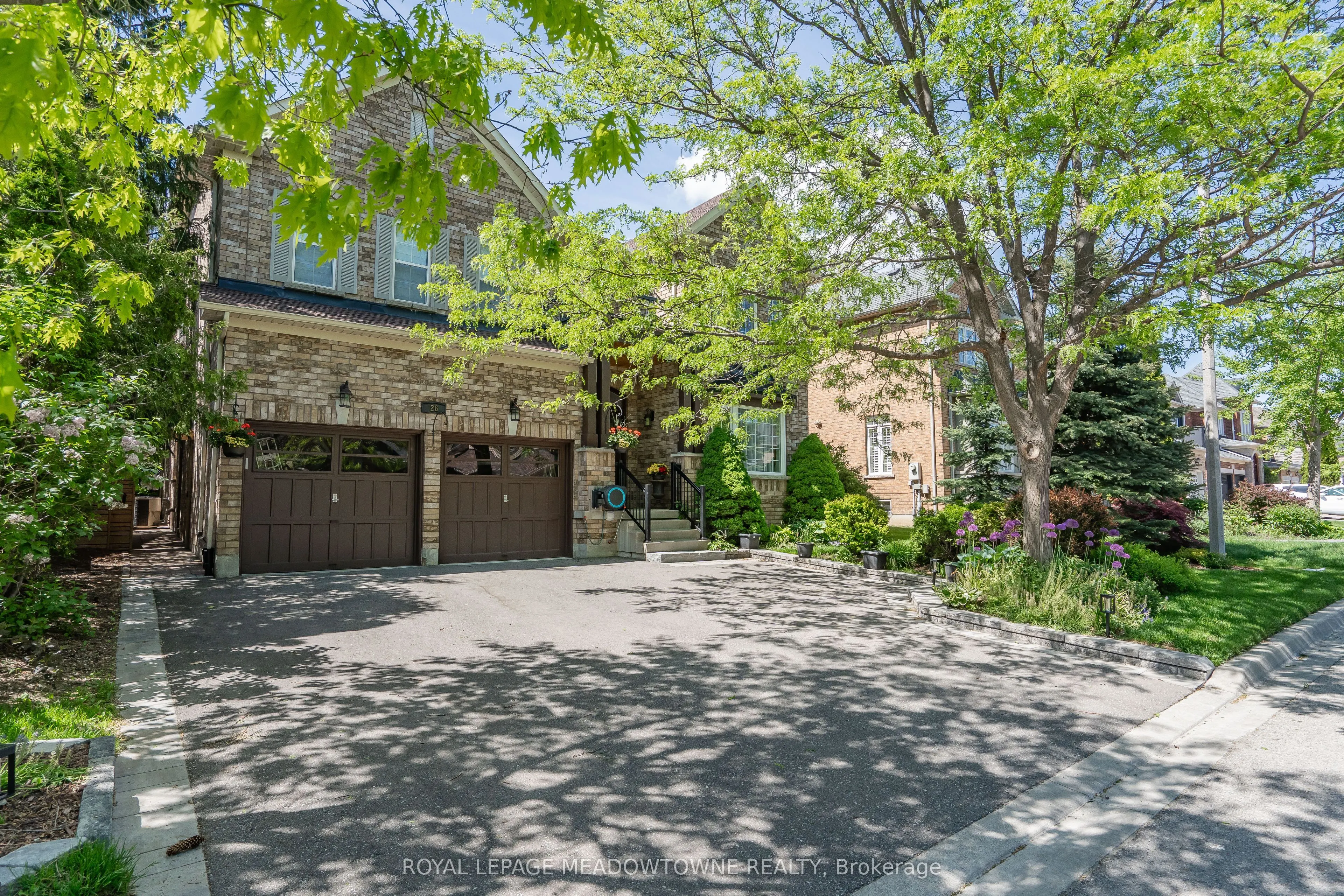 26 Emperor Drive