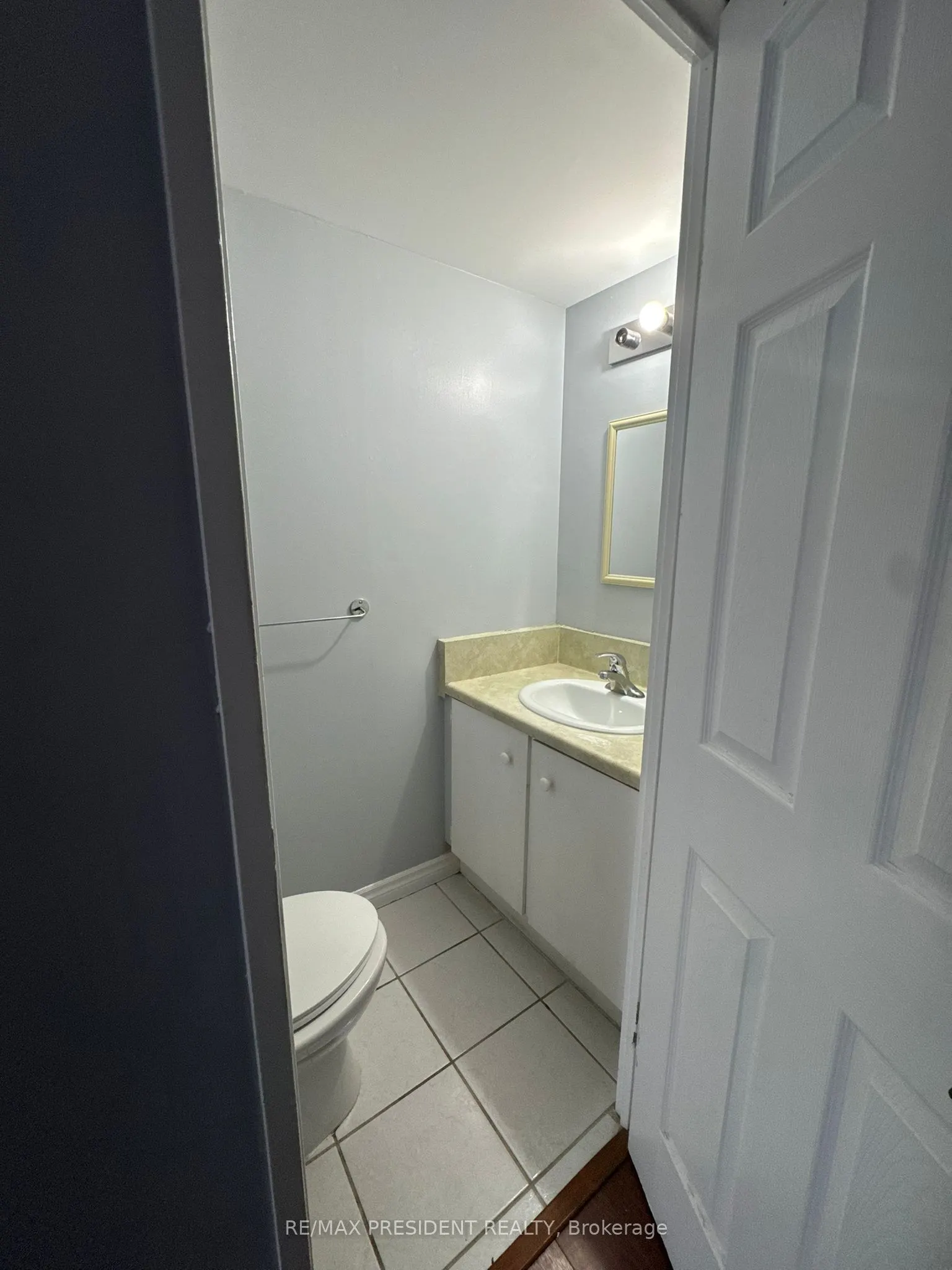 21 Knightsbridge Road #101