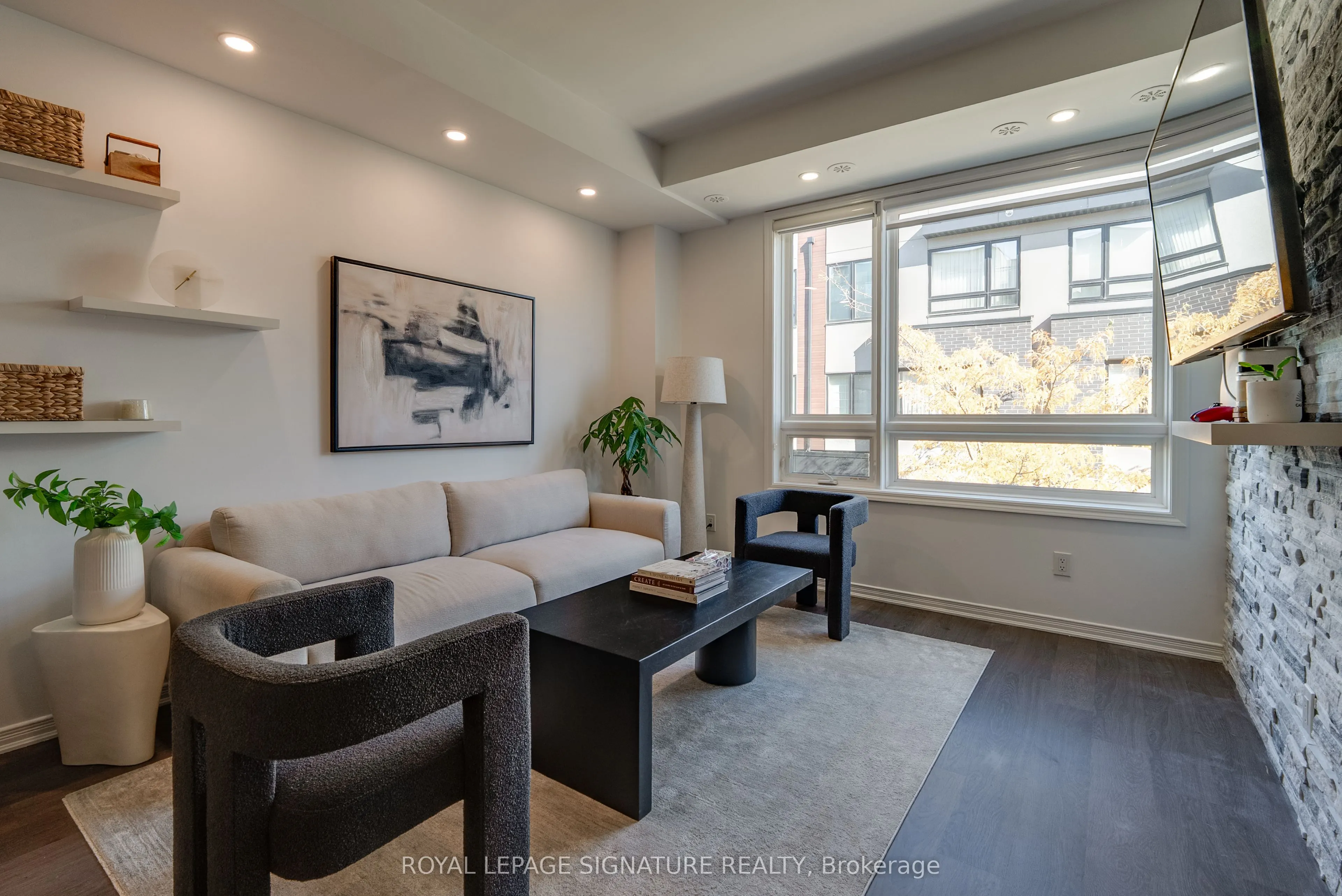 1150 Briar Hill Avenue #304