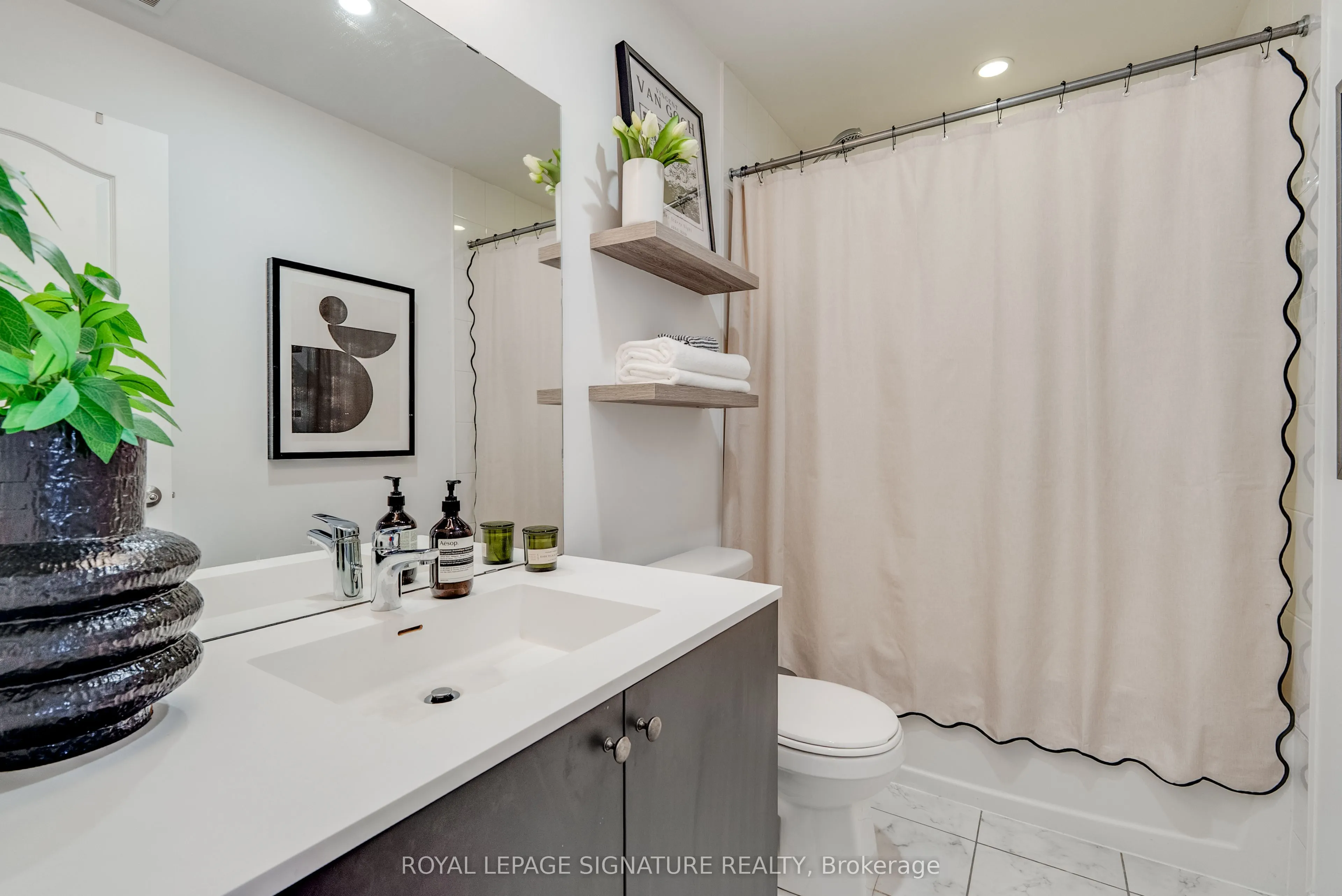 1150 Briar Hill Avenue #304