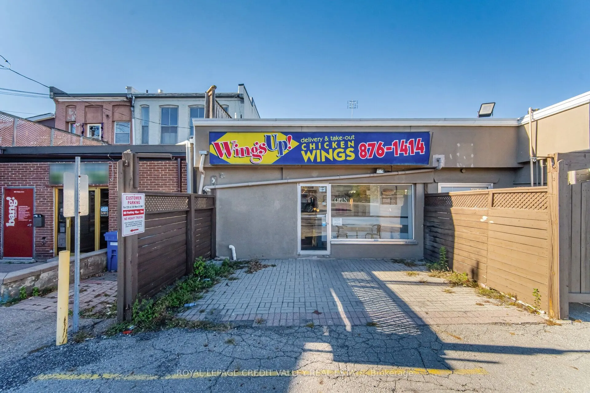 228 Main Street E