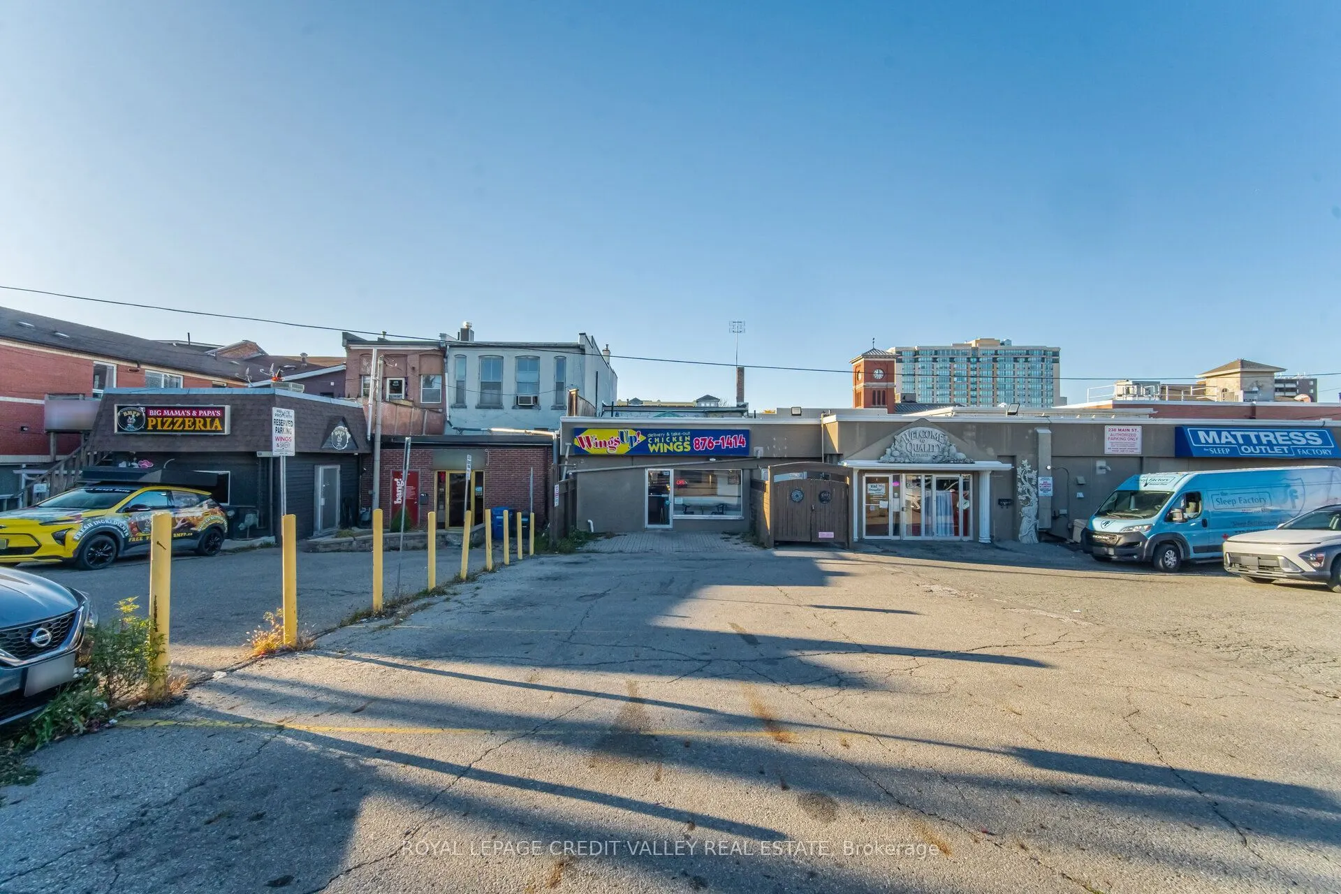 228 Main Street E