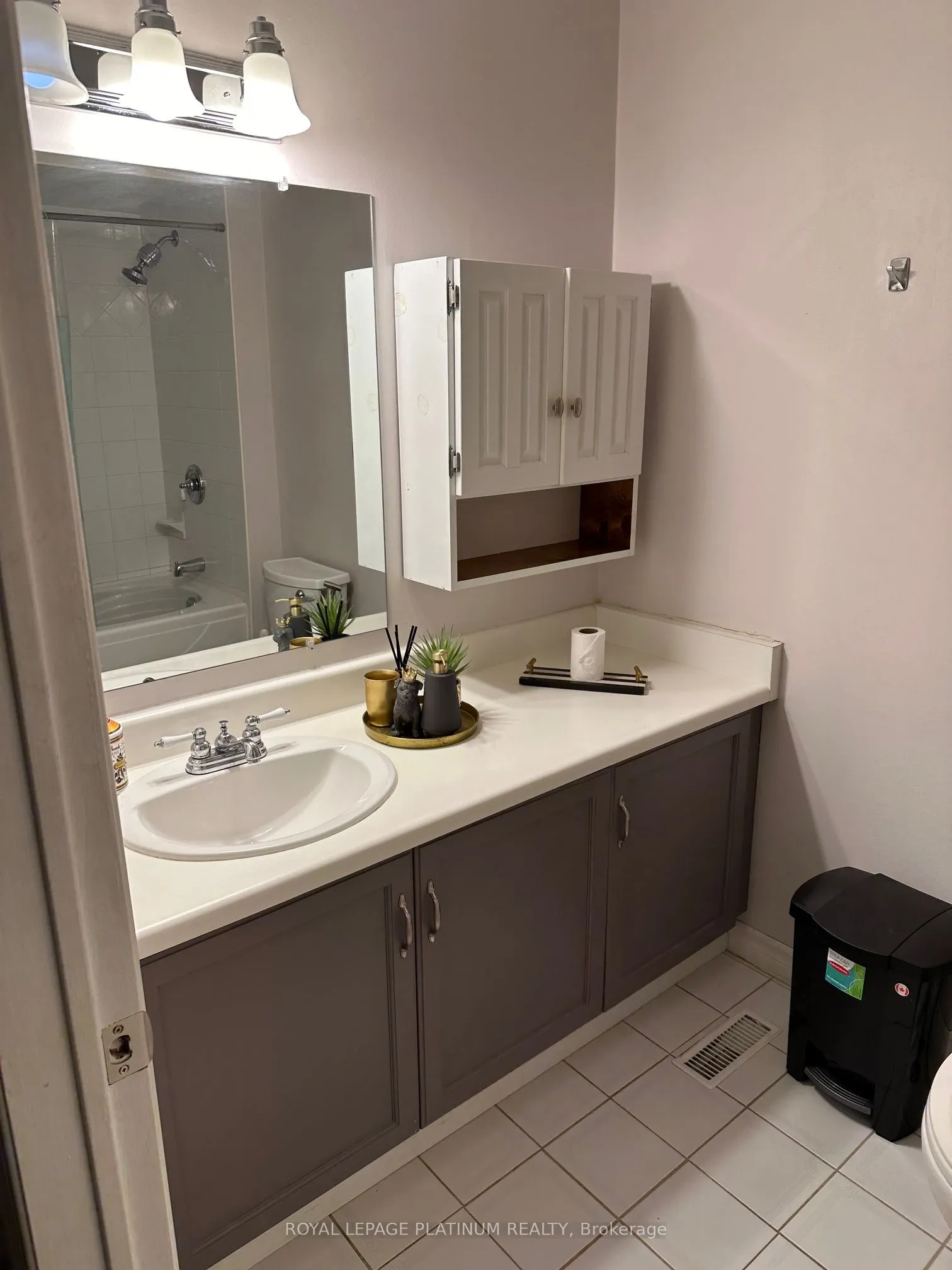 895 Maple Avenue #611