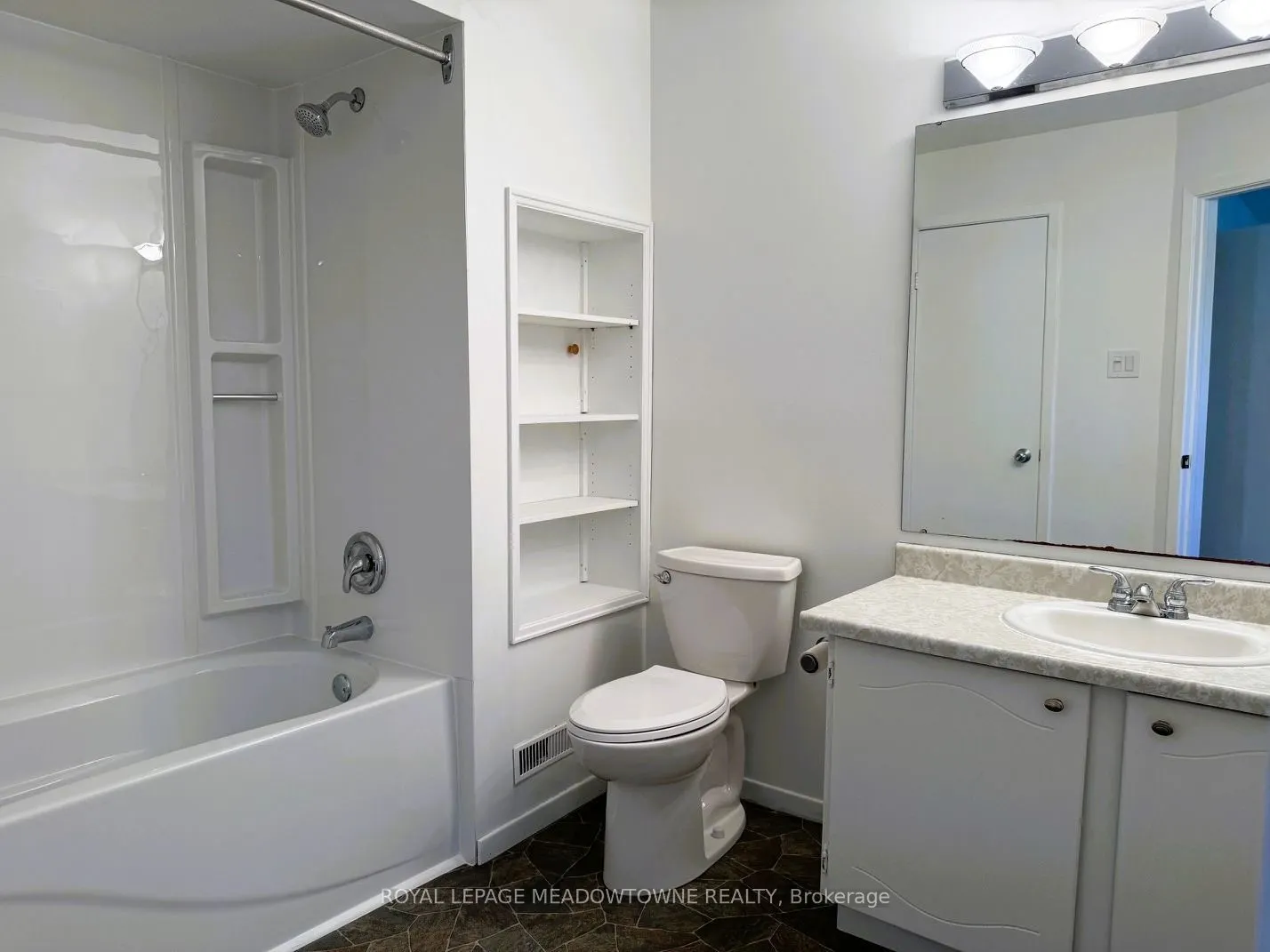 122 Lynden Circle #56