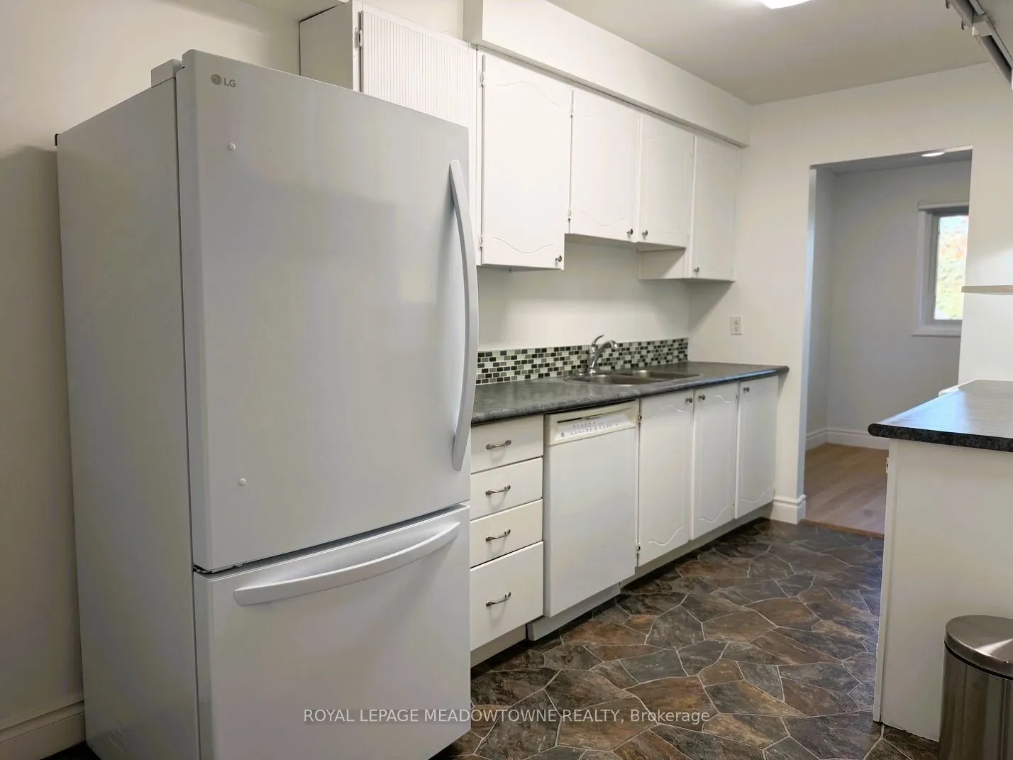 122 Lynden Circle #56