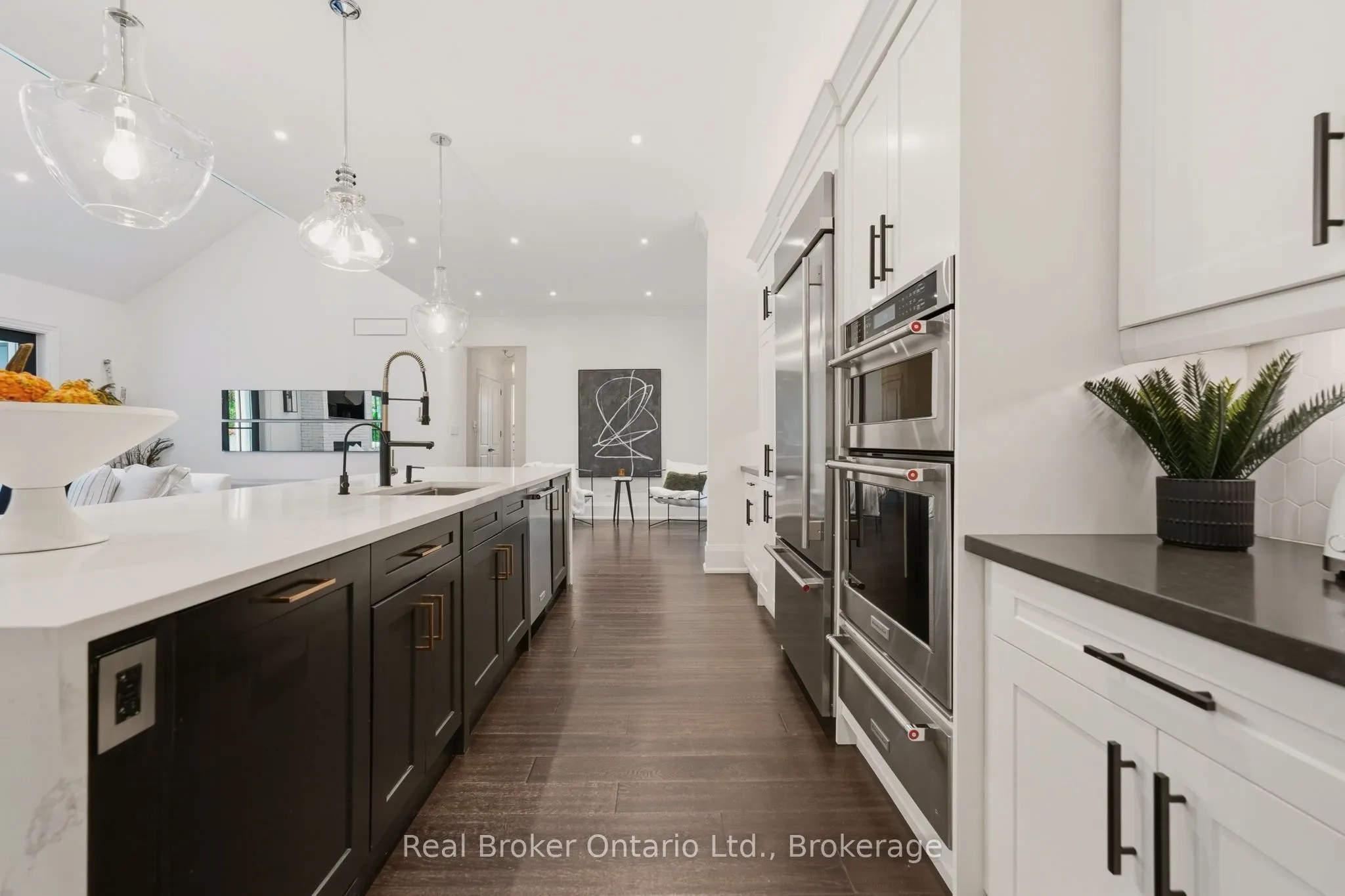 175 North Shore Boulevard W