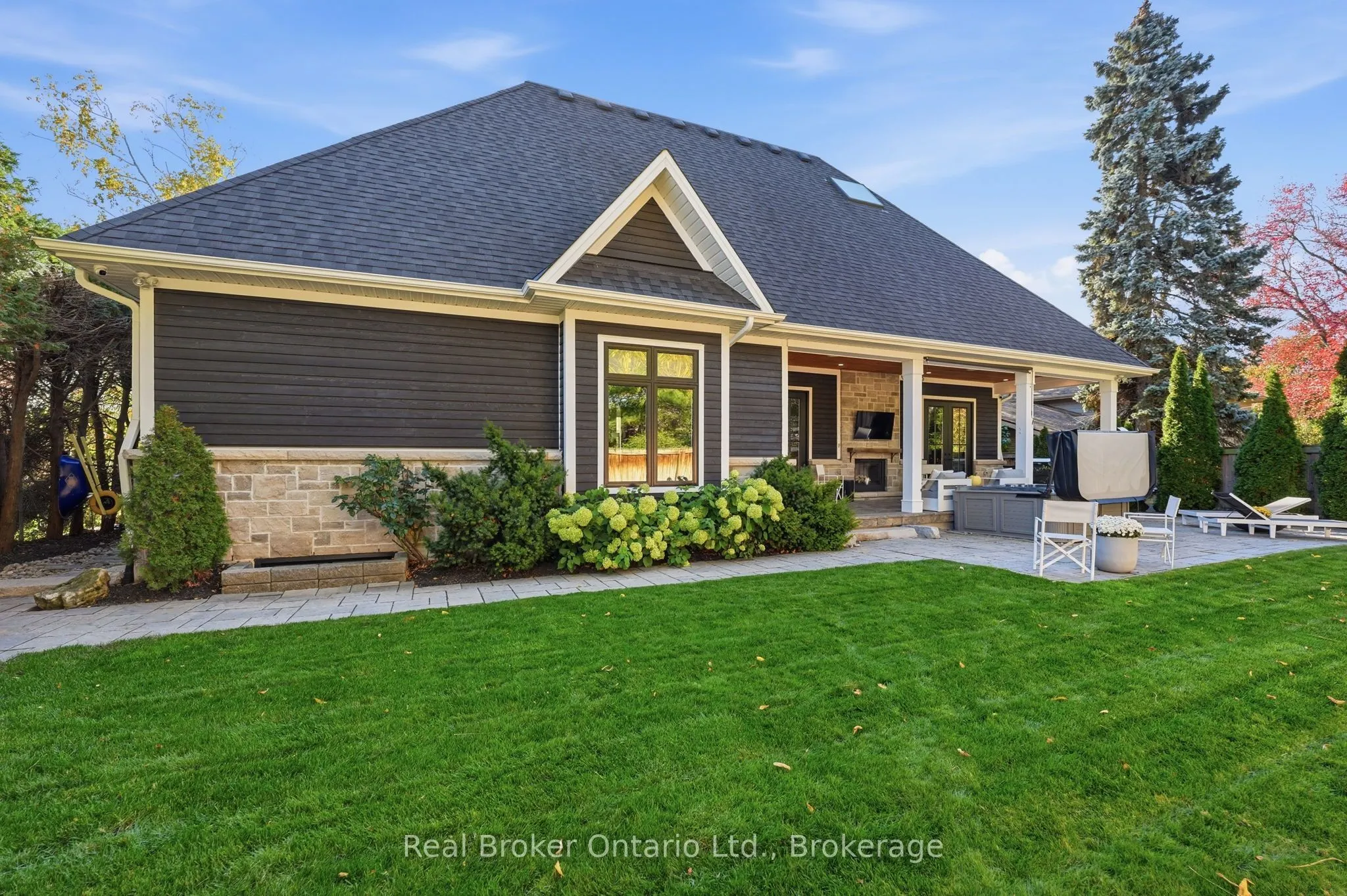 175 North Shore Boulevard W