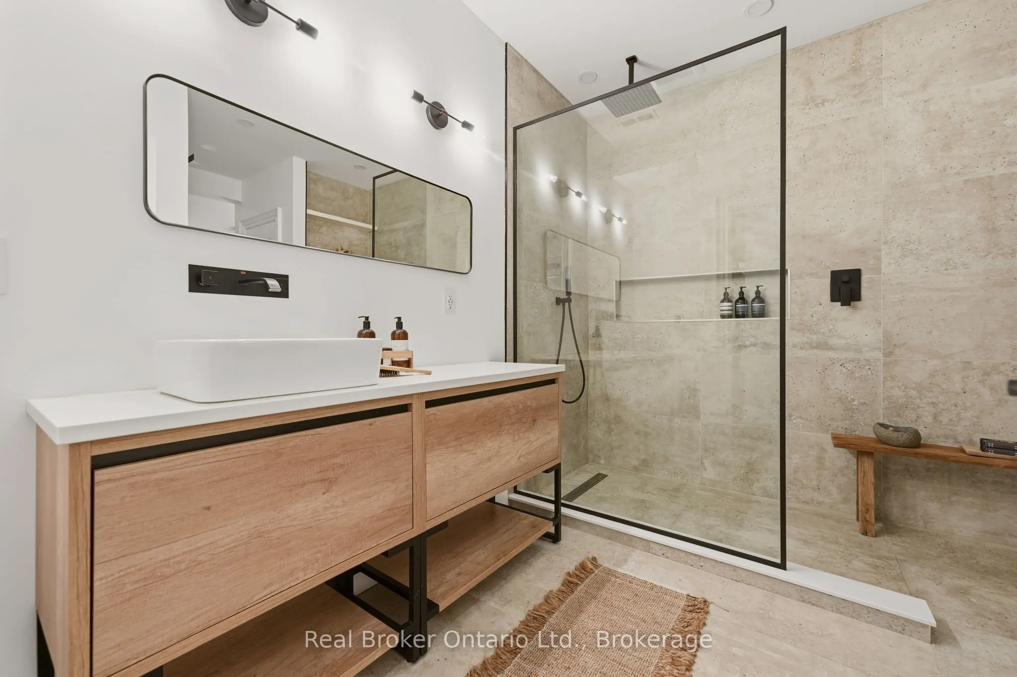 175 North Shore Boulevard W