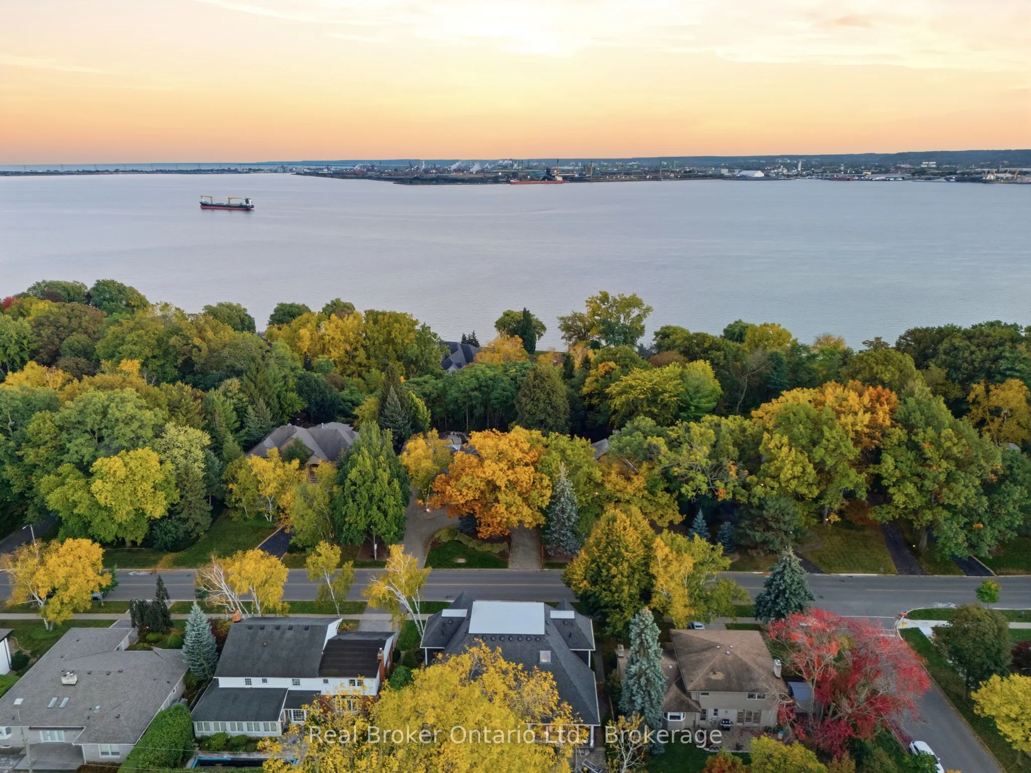 175 North Shore Boulevard W