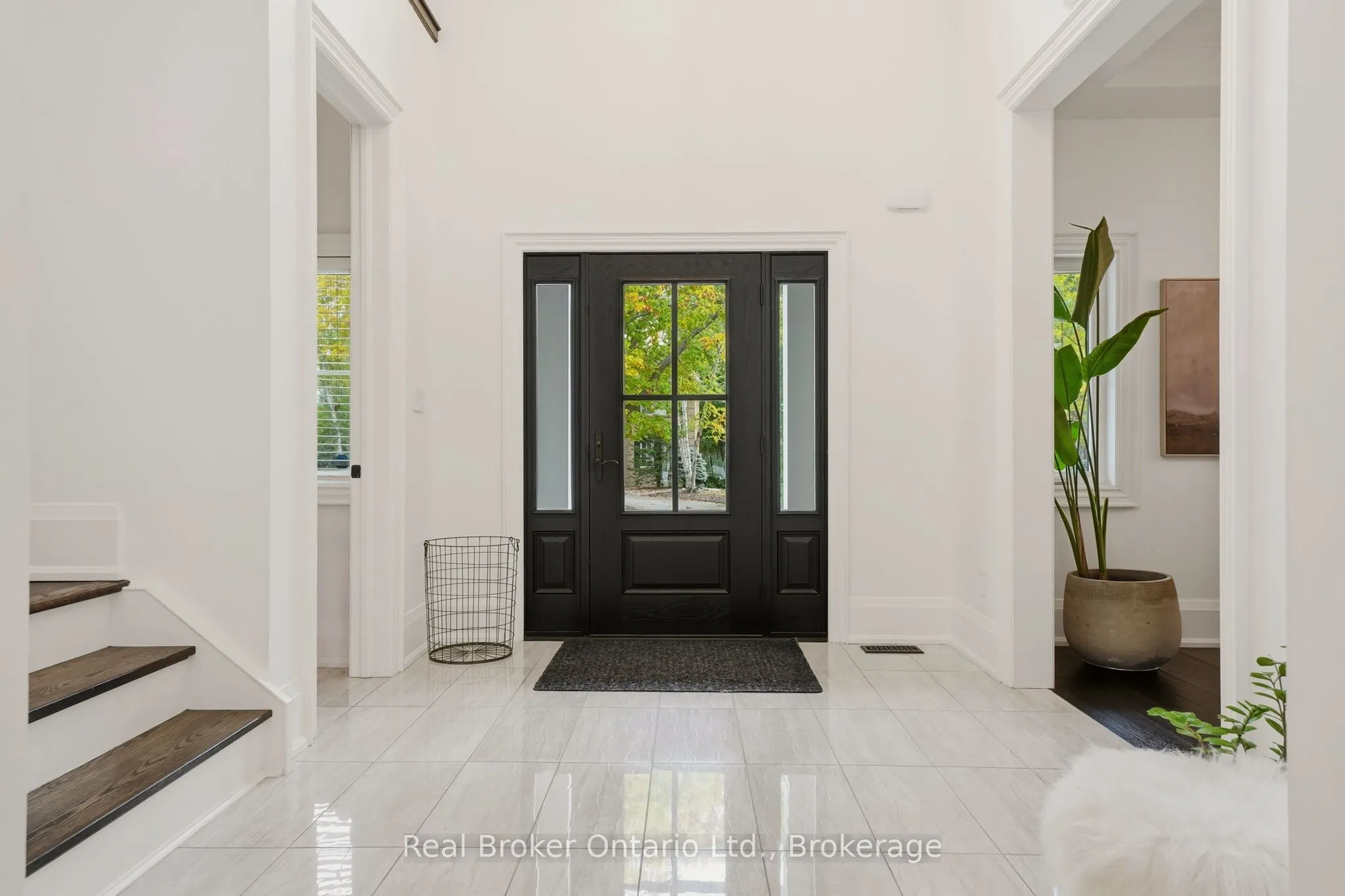 175 North Shore Boulevard W