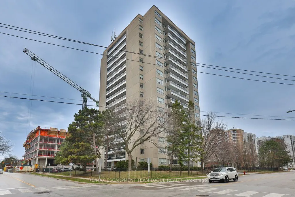 2263 Marine Drive #301