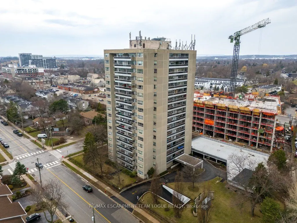 2263 Marine Drive #301