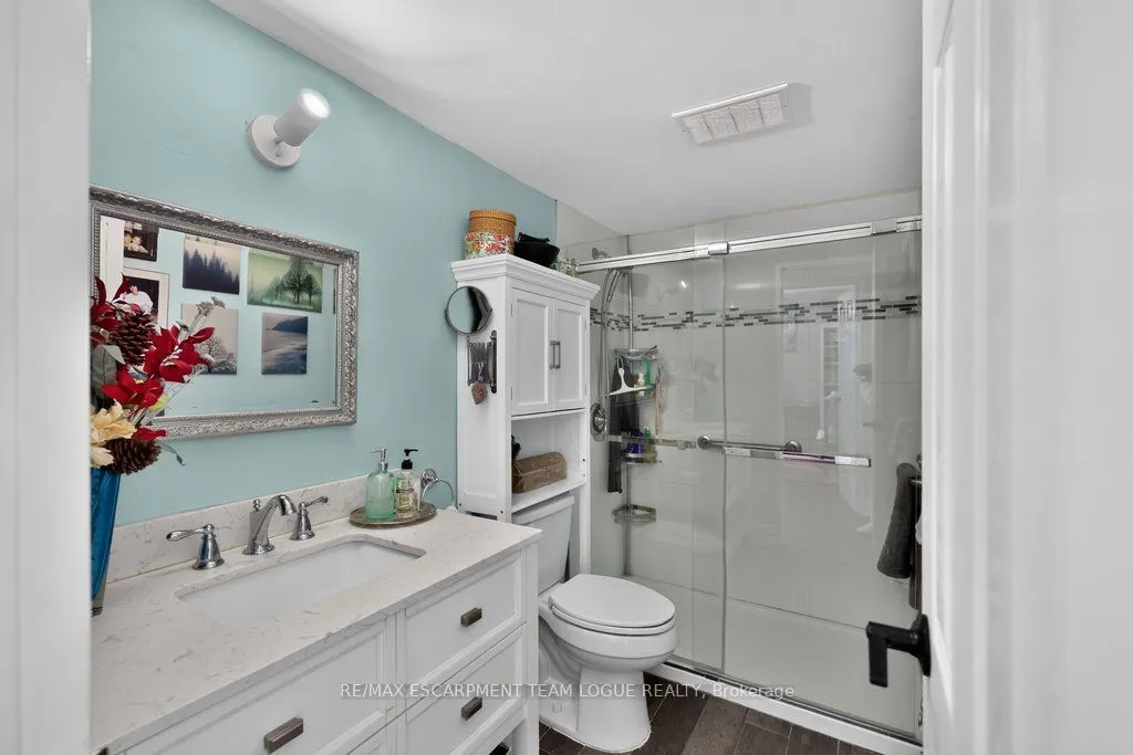 2263 Marine Drive #301