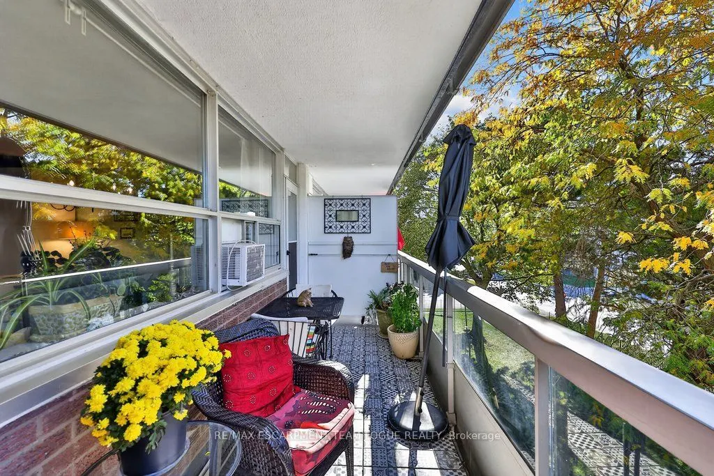 2263 Marine Drive #301