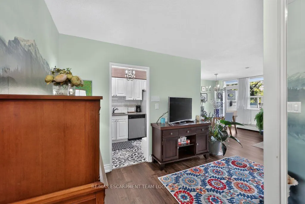 2263 Marine Drive #301