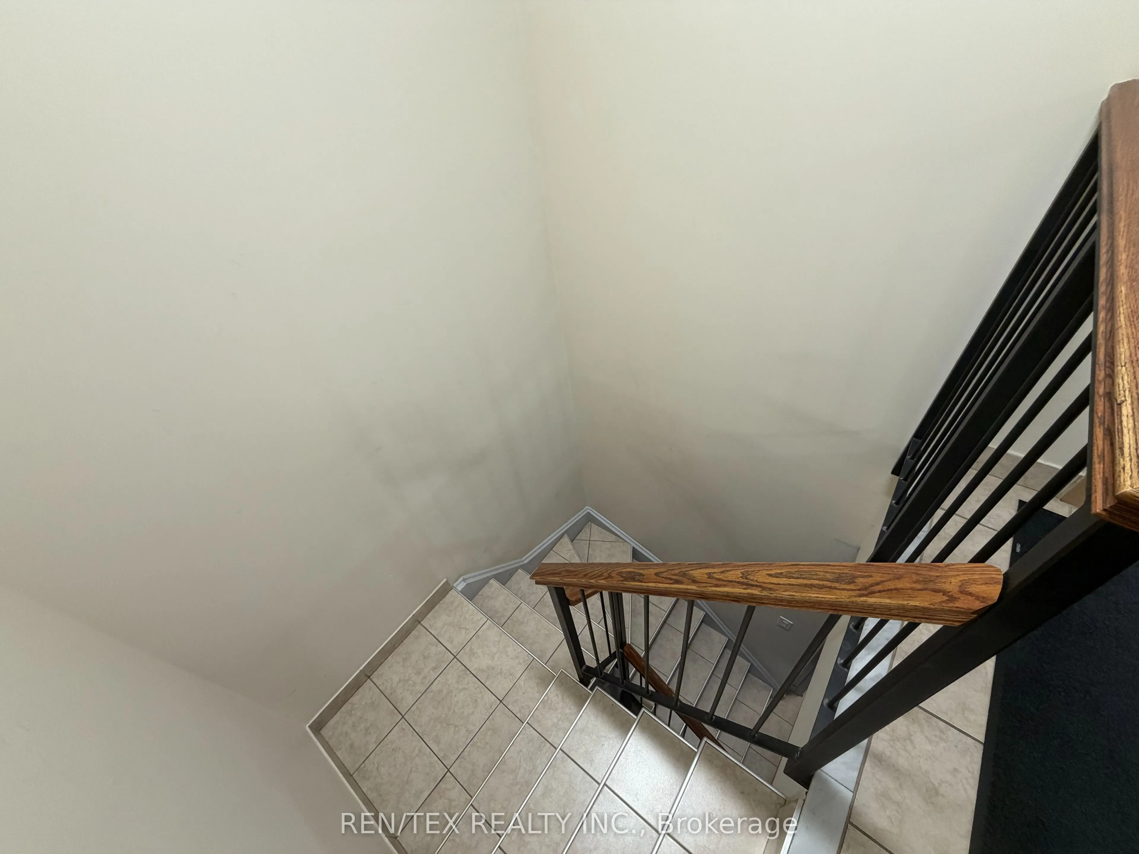 42 Steinway Boulevard #7