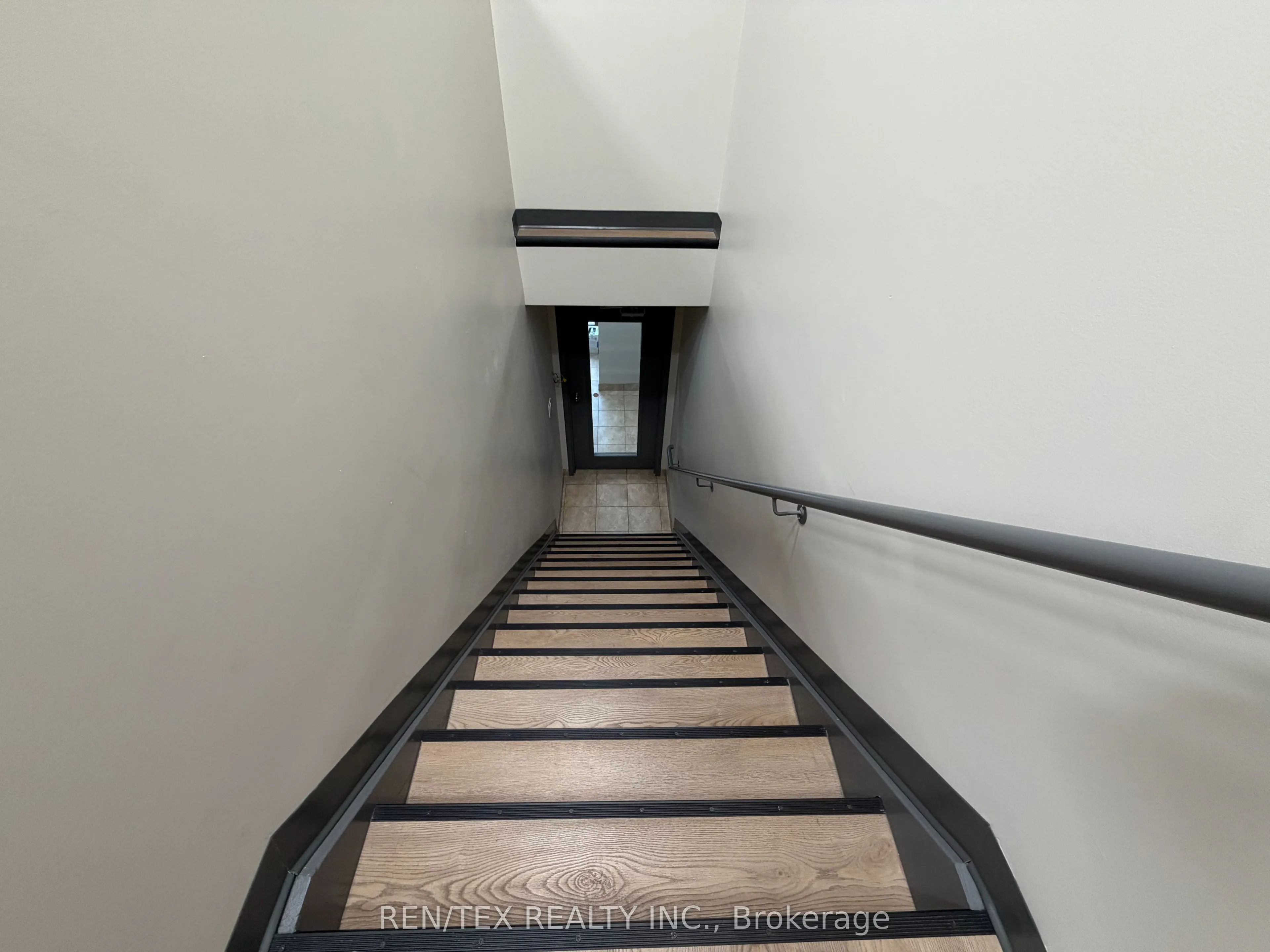 42 Steinway Boulevard #7