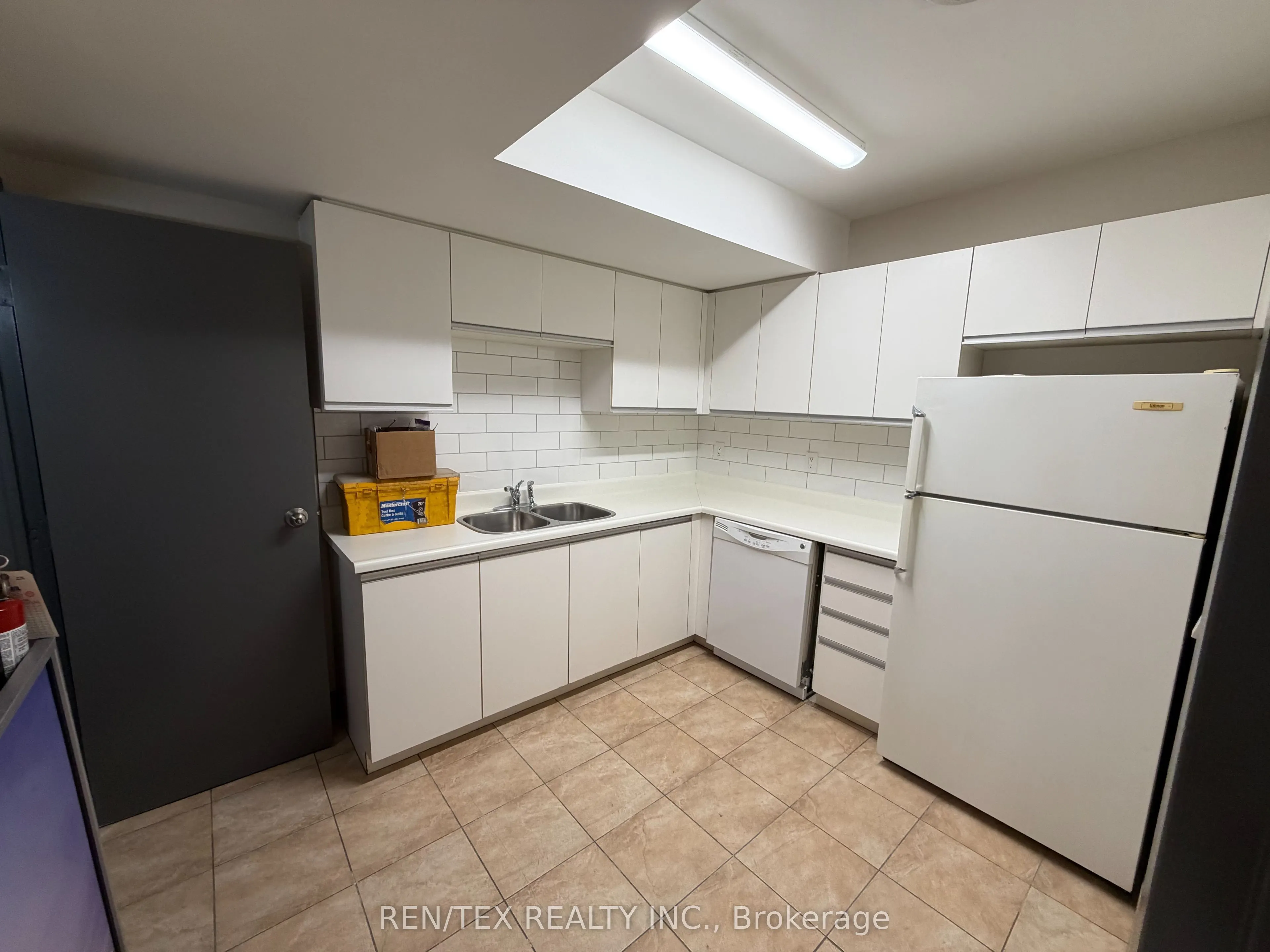 42 Steinway Boulevard #7