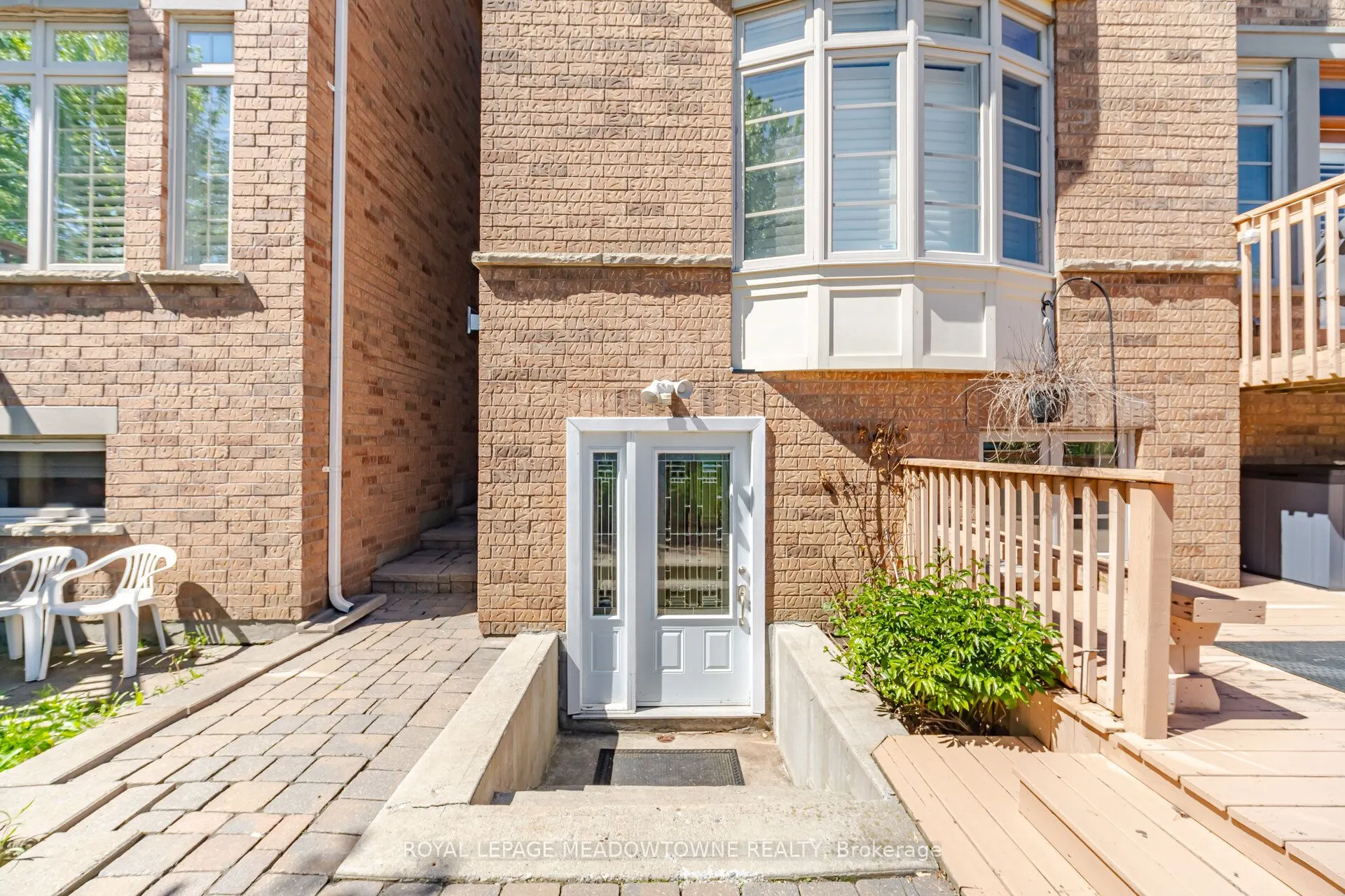 5221 Adobe Court