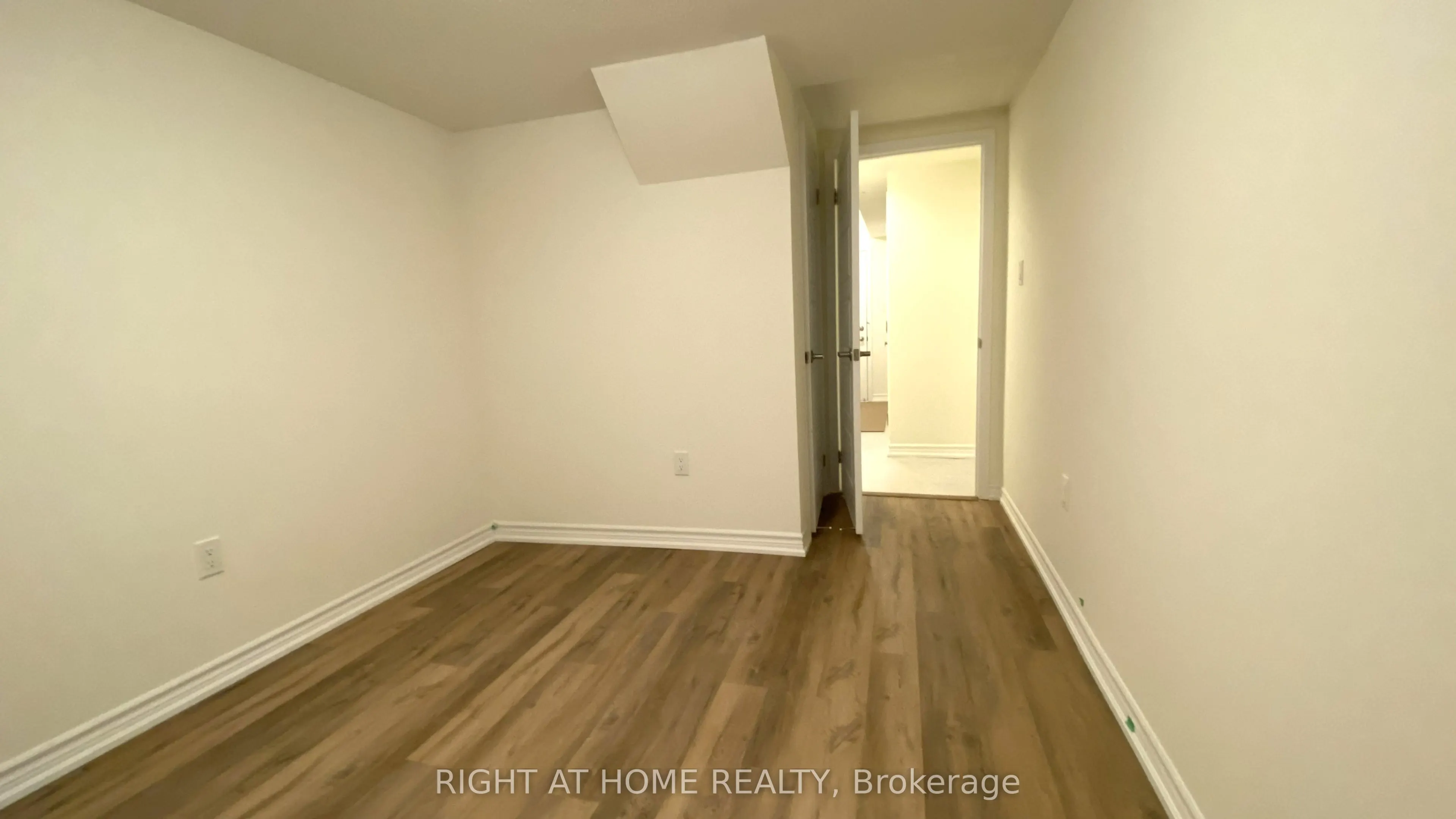 980 Alder Gate