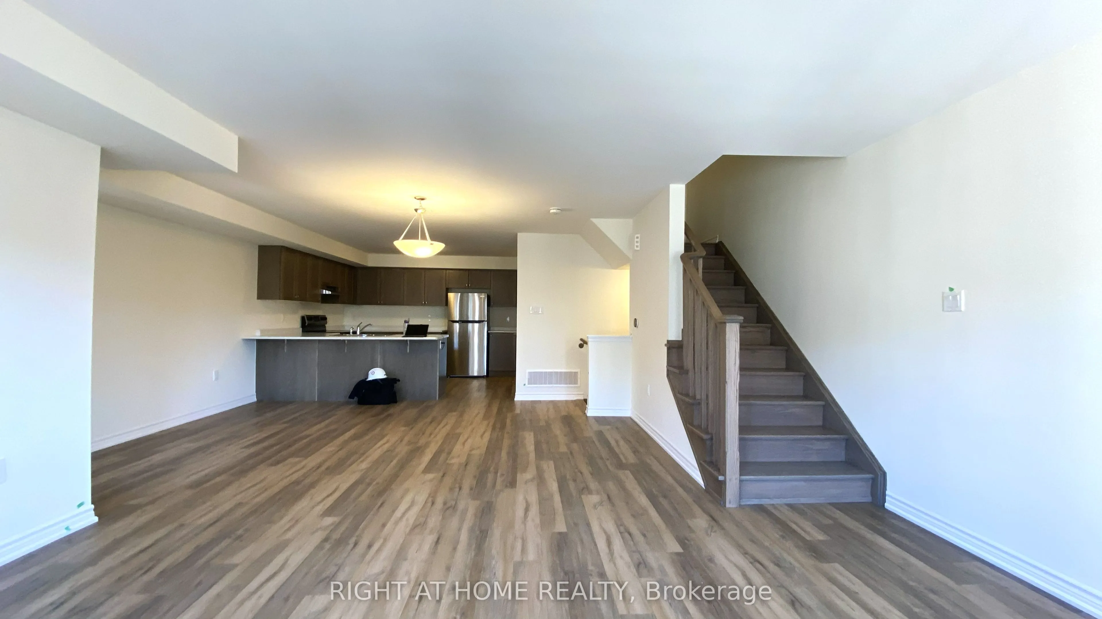 980 Alder Gate